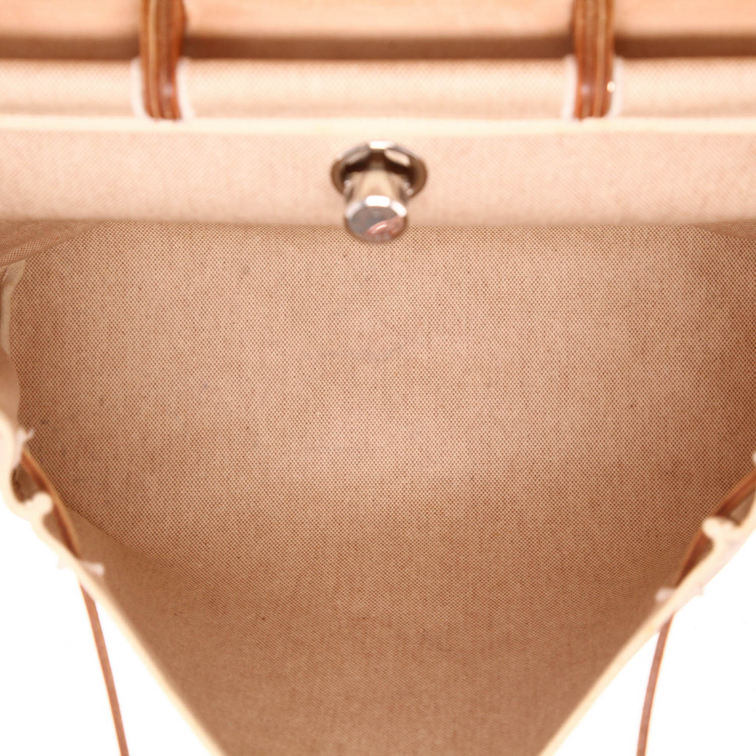 Sac porté épaule ou main Hermès  Herbag en toile beige et cuir naturel - Detail D3