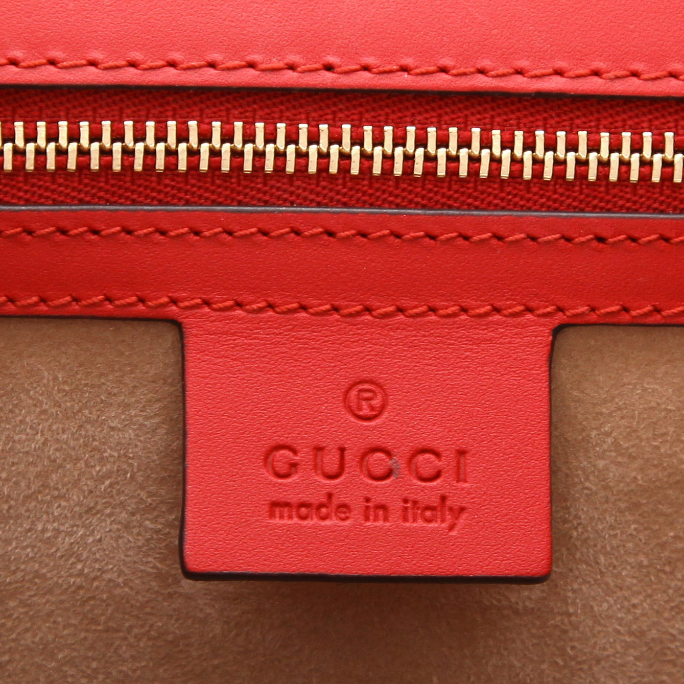 Gucci  Sylvie handbag  in red leather - Detail D2