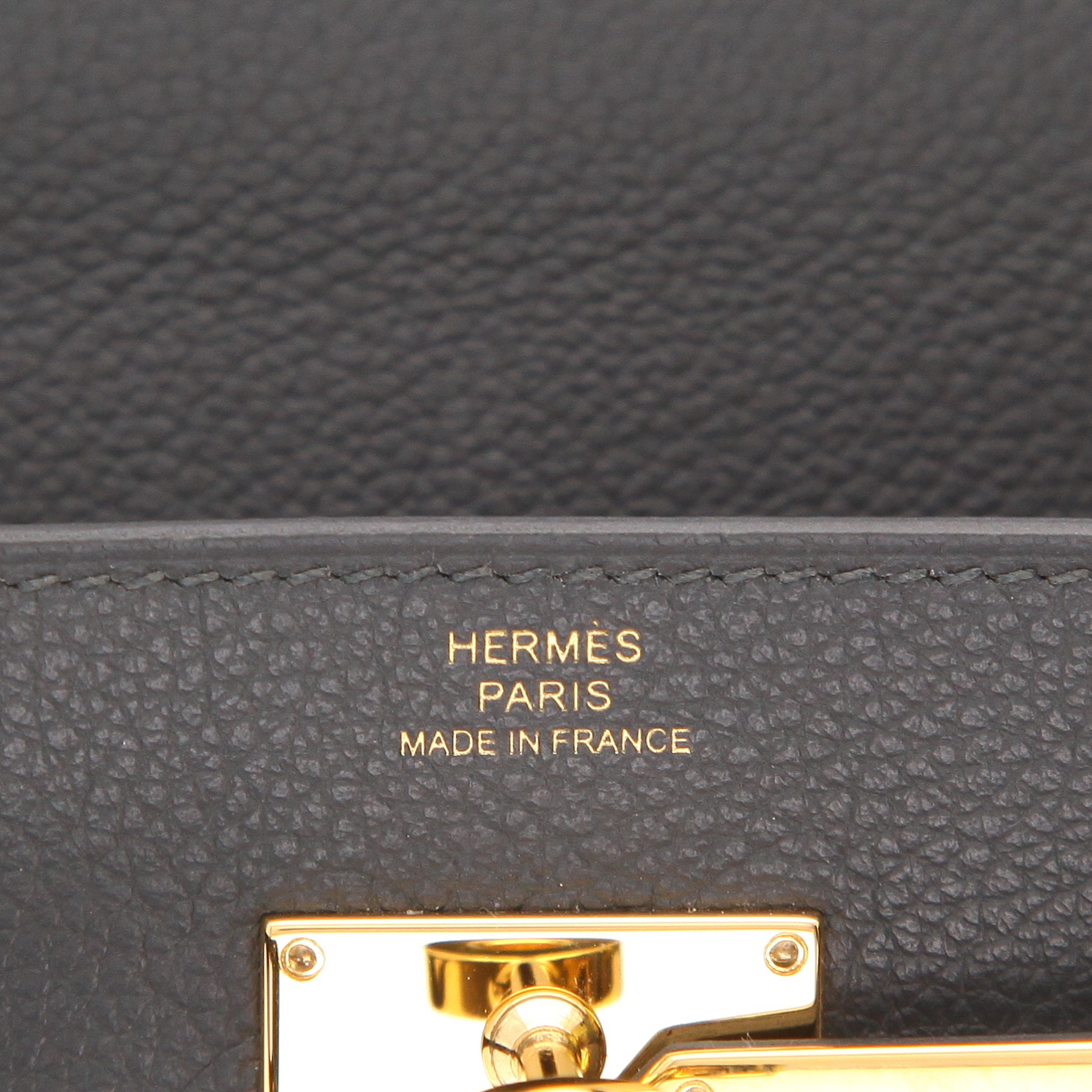 Sac bandoulière Hermès  Kelly To Go en cuir Evercolor Vert Mangrove - Detail D2