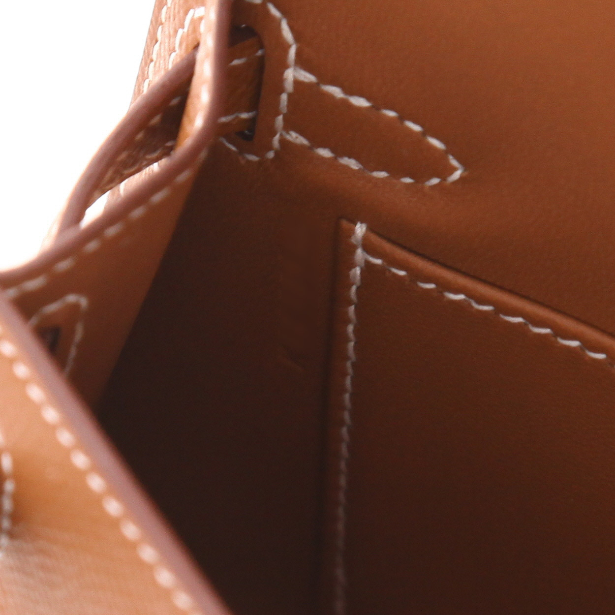 Sac à main Hermès  Kelly 20 cm en cuir epsom gold - Detail D4