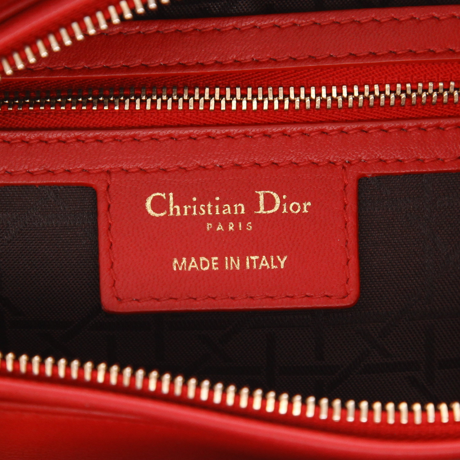Bolso de mano Dior  Lady Dior en cuero cannage rojo - Detail D2