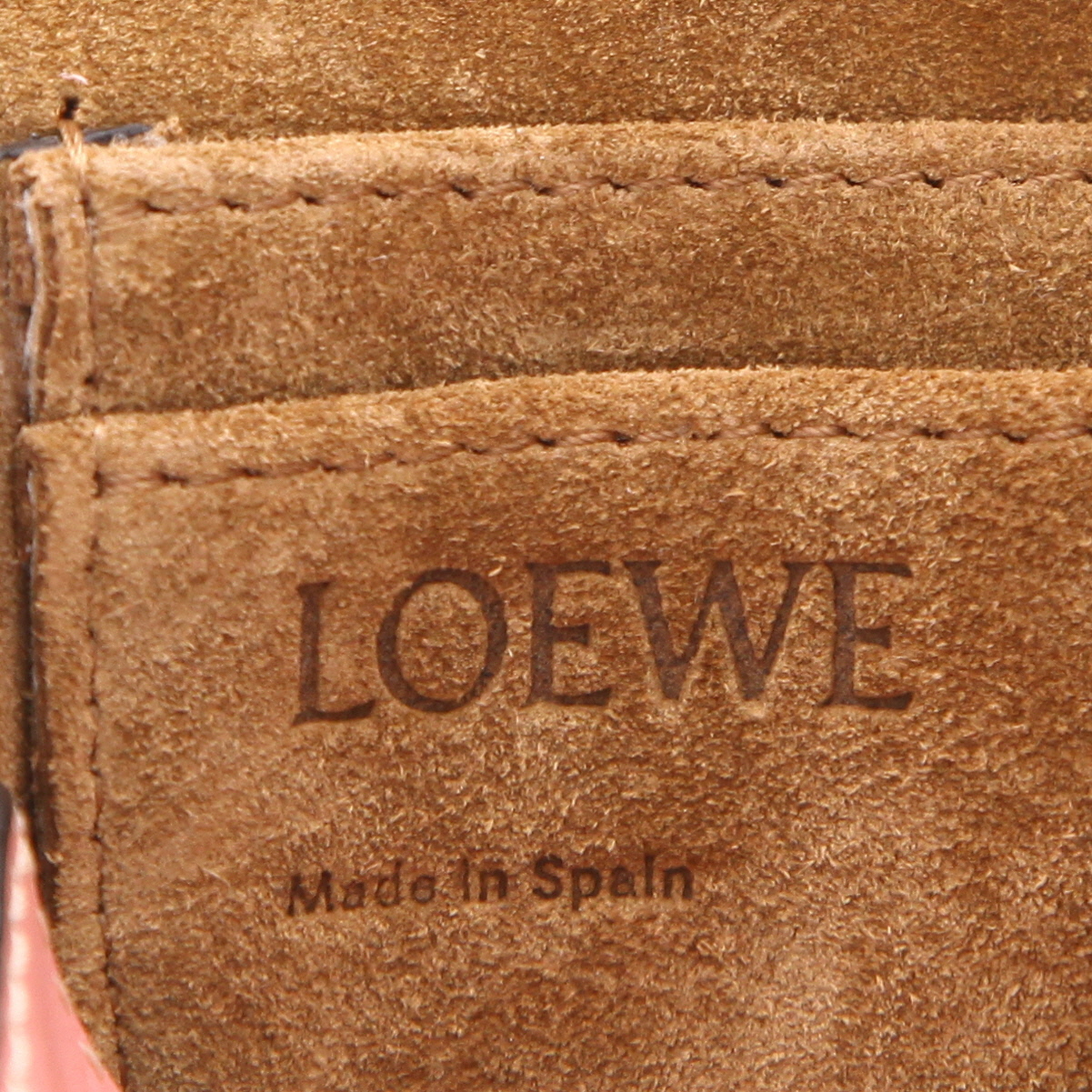 Borsa a tracolla Loewe  Gate mini  in pelle marrone e rosa - Detail D2