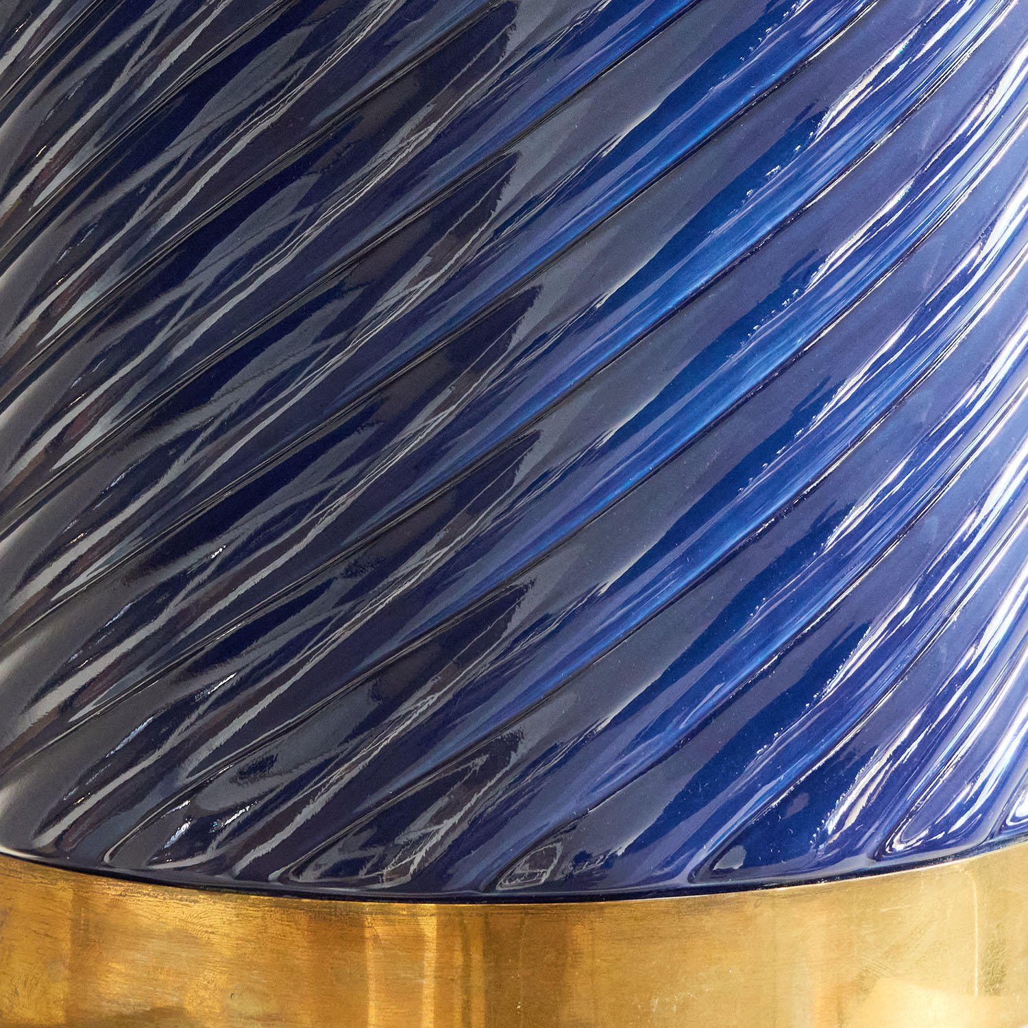 Pair of lamps - circa 1970 - Detail D1