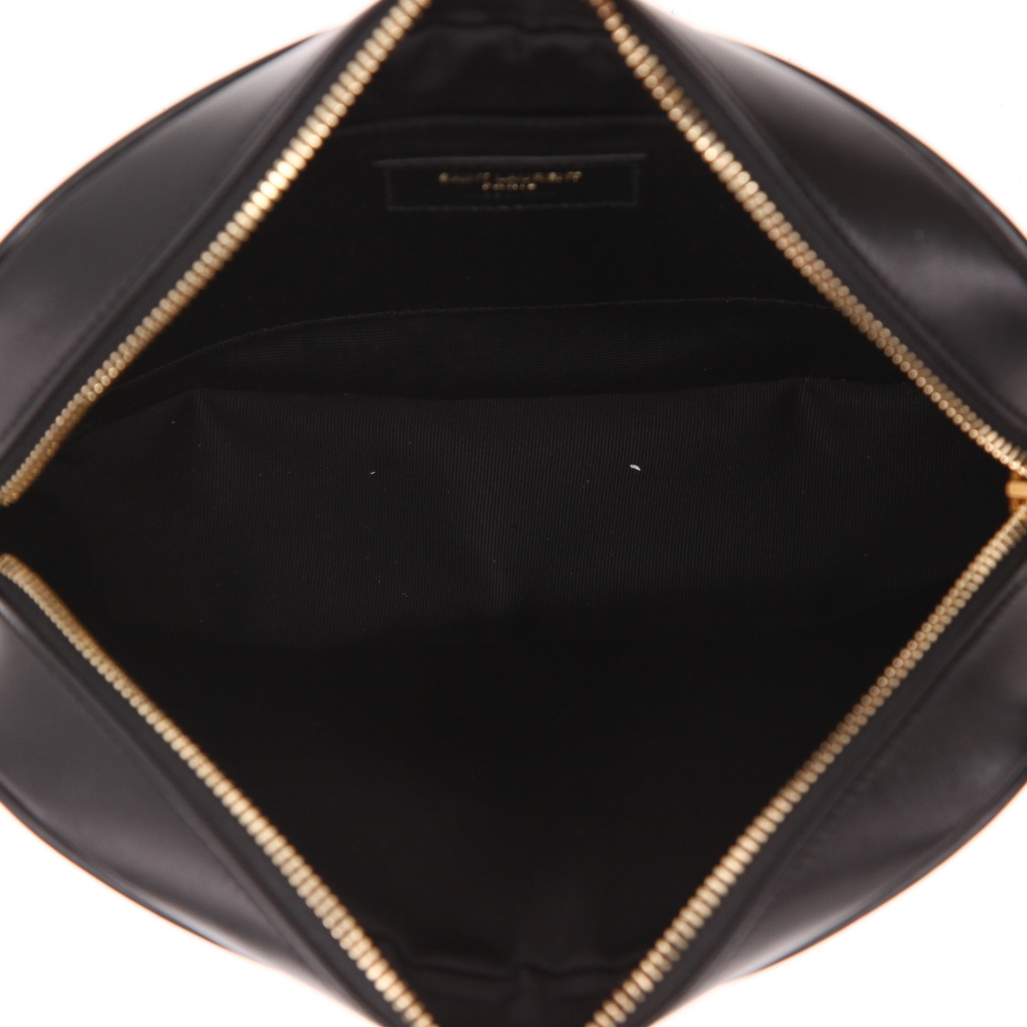 Saint Laurent  Lou Sac Caméra shoulder bag  in black chevron quilted leather - Detail D3