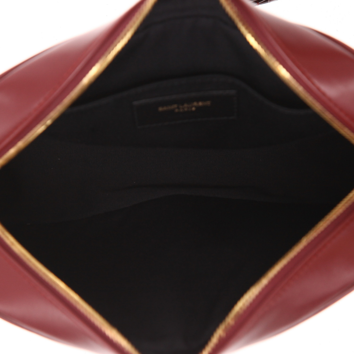 Bolso bandolera Saint Laurent  Lou Sac Caméra en cuero acolchado con motivos de espigas color burdeos - Detail D3