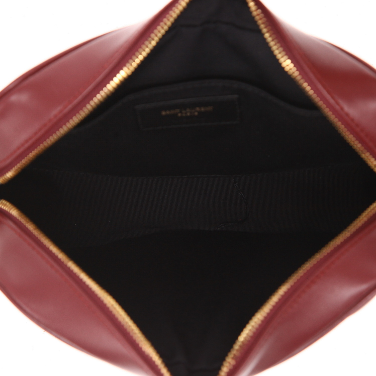 Saint Laurent  Lou Sac Caméra shoulder bag  in burgundy chevron quilted leather - Detail D3