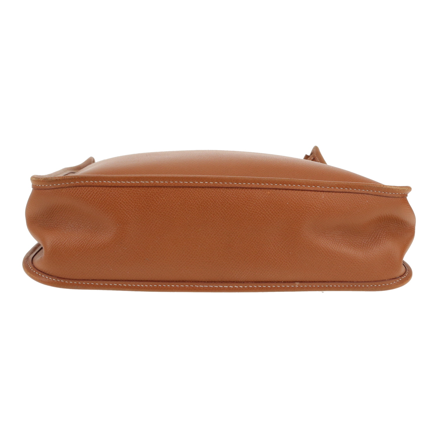 Bolso bandolera Hermès  Vespa en cuero Courchevel color oro - Detail D1