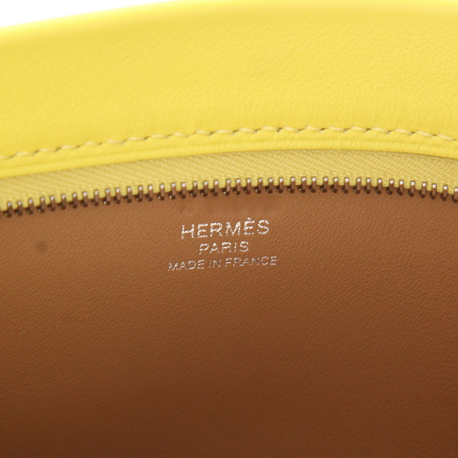Sac bandoulière Hermès  Colormatic Horizontale en cuir Swift jaune Lime, Chai et noir - Detail D2
