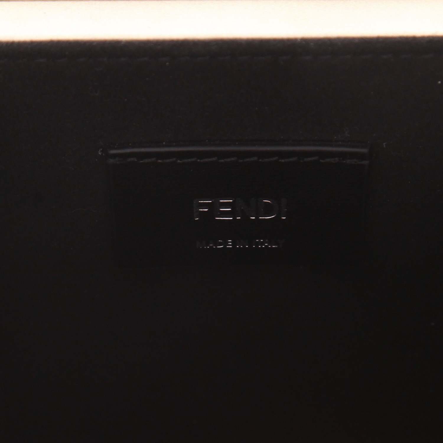 Sac bandoulière Fendi   en cuir beige et noir - Detail D2