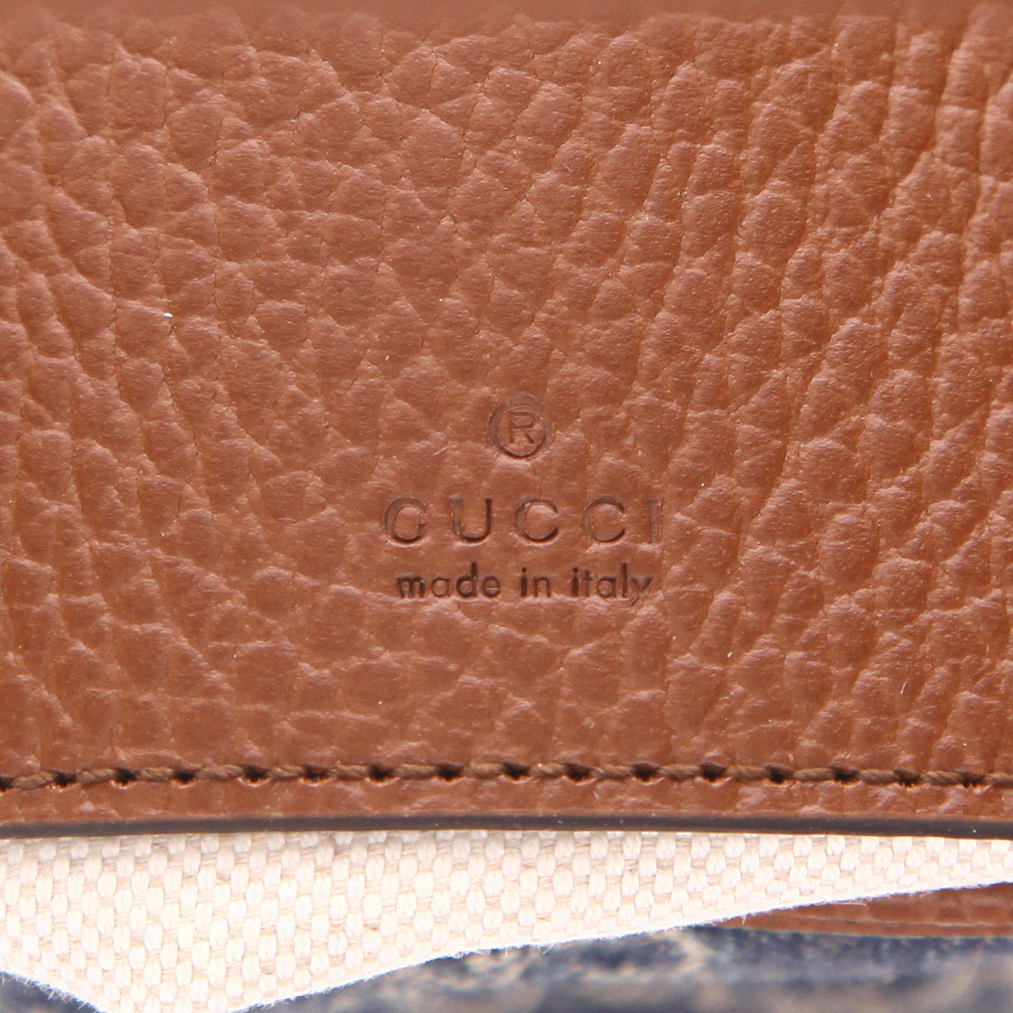 Bolso bandolera Gucci  Jackie en lona denim Monogram azul y cuero marrón - Detail D2
