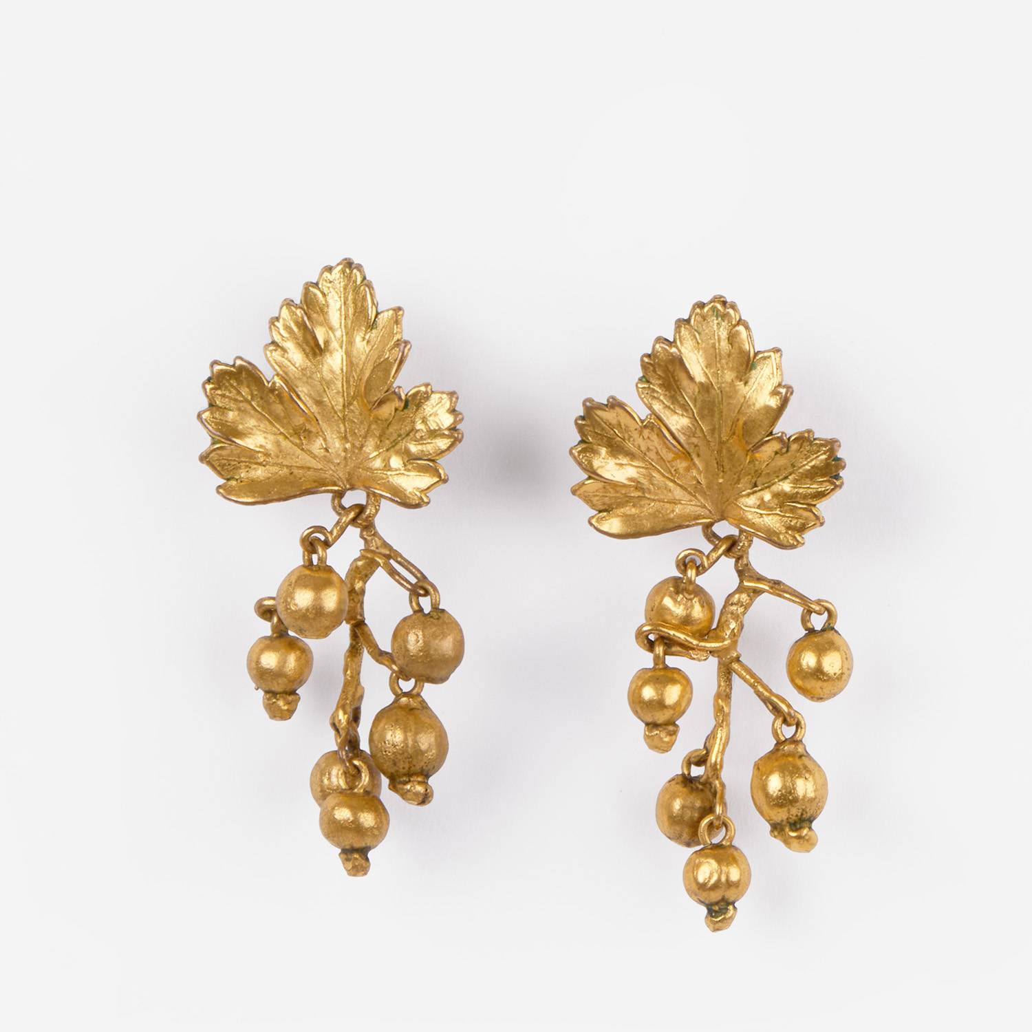 'Groseilles' earrings - circa 1988 - Artcurial edition