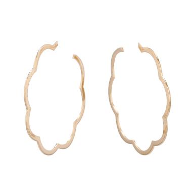 Chanel Profil de Camélia hoop earrings in yellow gold