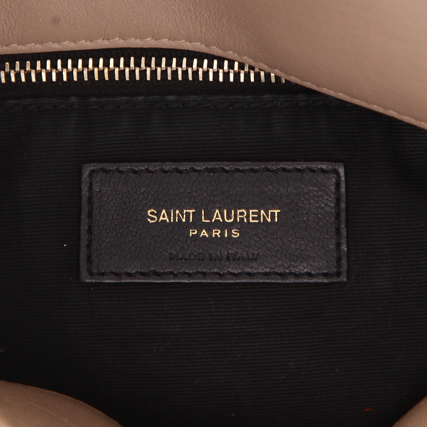 Sac bandoulière Saint Laurent  Puffer en cuir matelassé beige - Detail D2