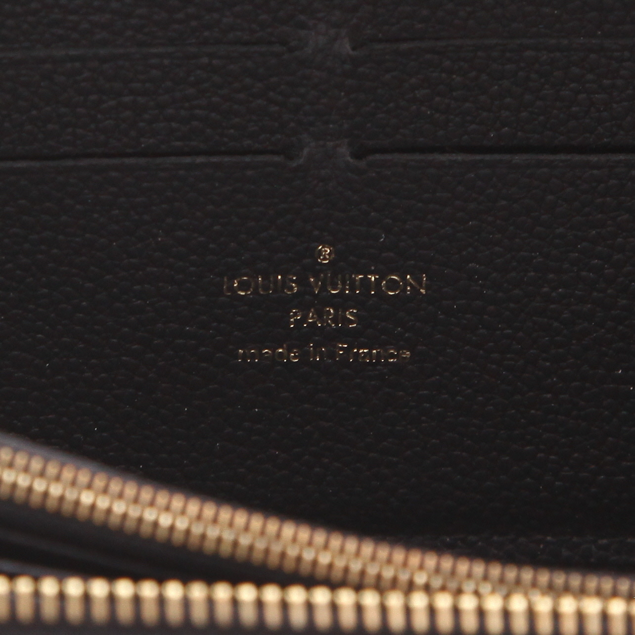 Billetera Louis Vuitton  Zippy en cuero monogram huella negro - Detail D2