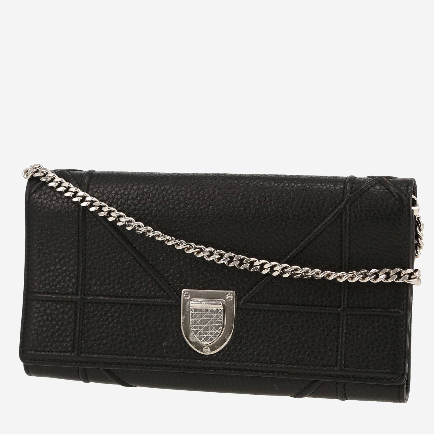 Bolso bandolera Dior  Diorama Wallet on Chain en cuero granulado negro