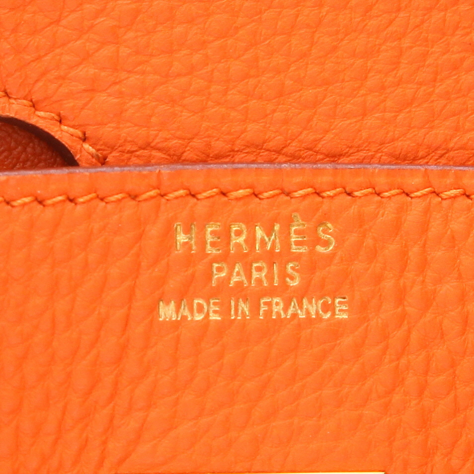 Hermès  Birkin 35 cm handbag  in orange togo leather - Detail D2