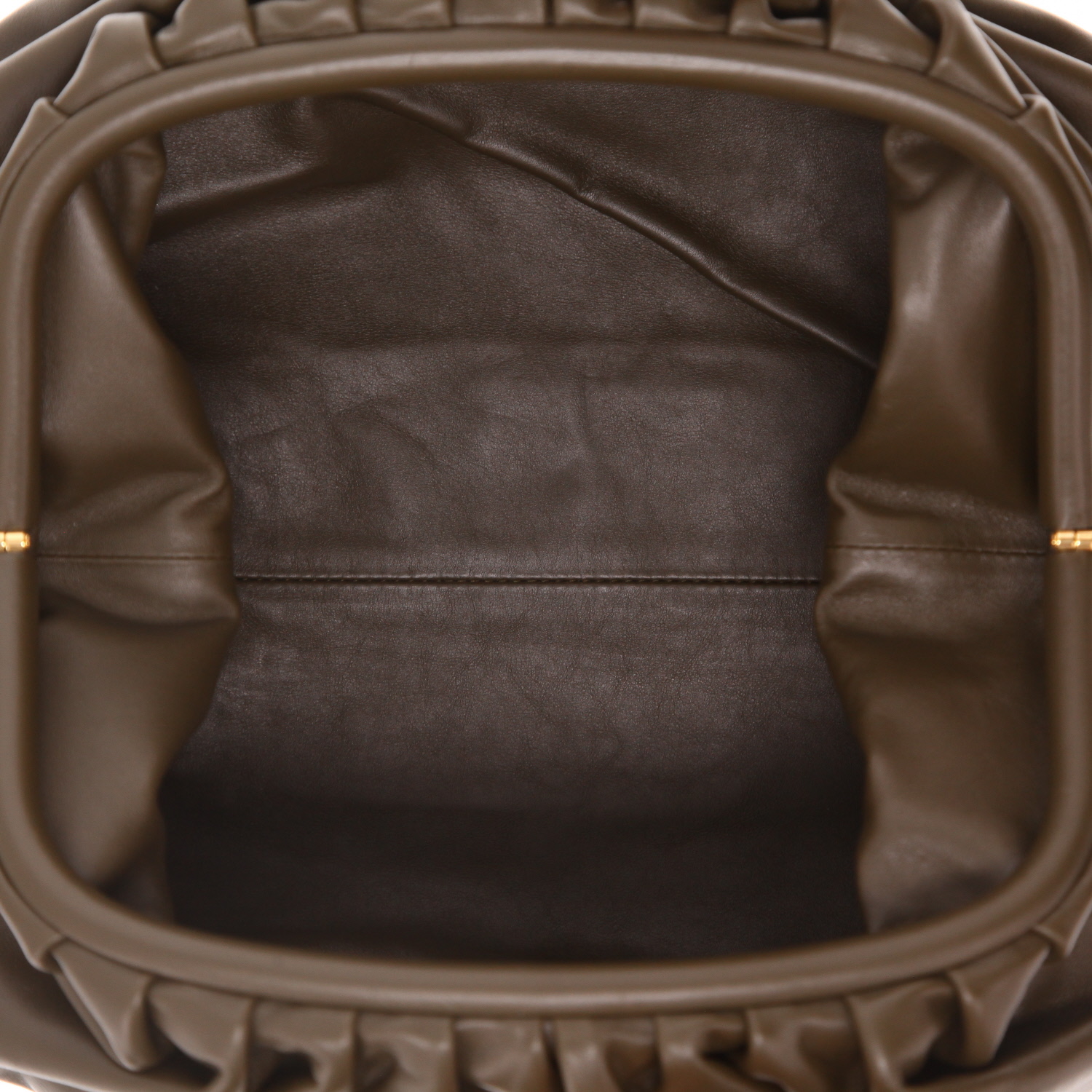 Bottega Veneta  Pouch pouch  in khaki leather - Detail D3