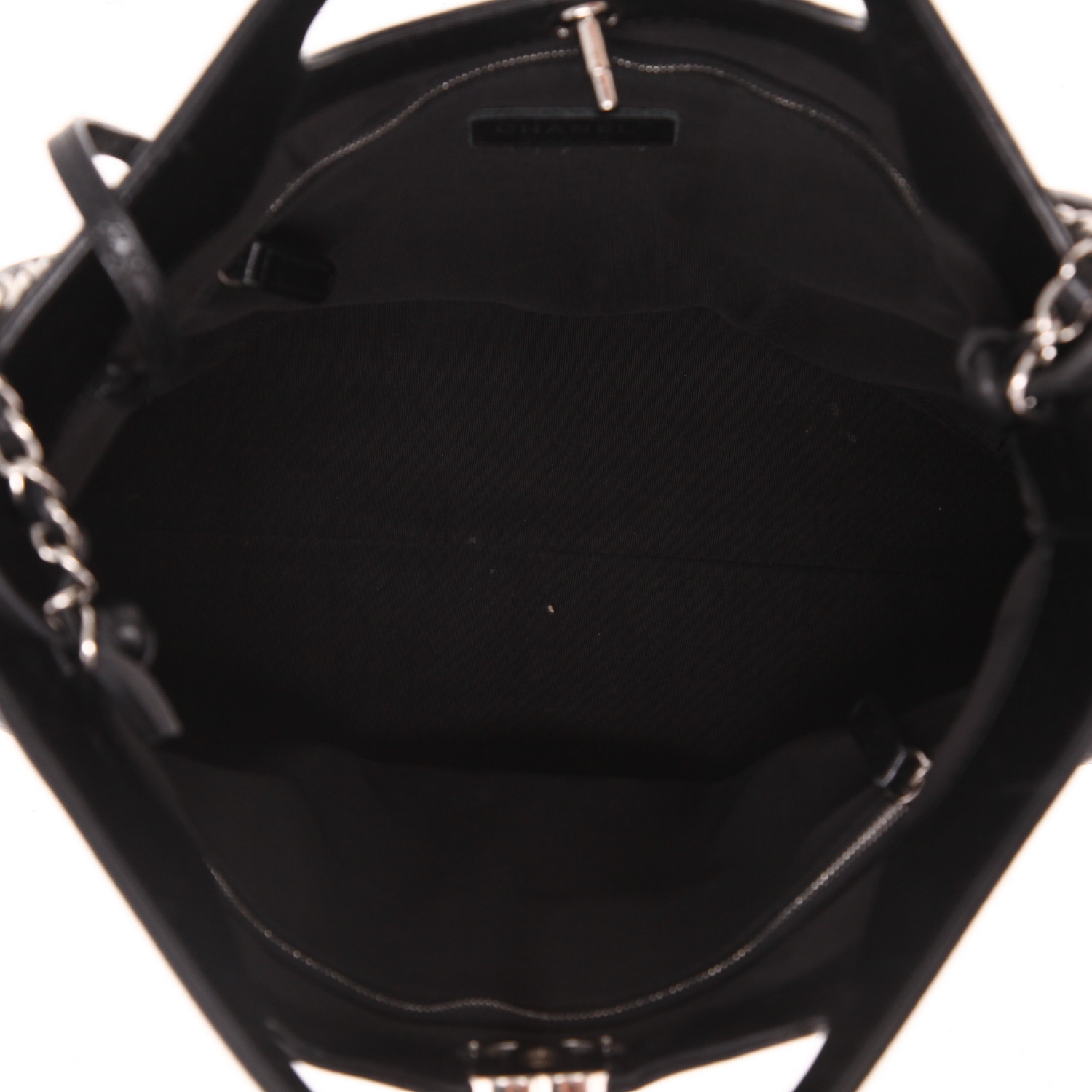 Bolso de mano Chanel  31 en cuero acolchado negro - Detail D3