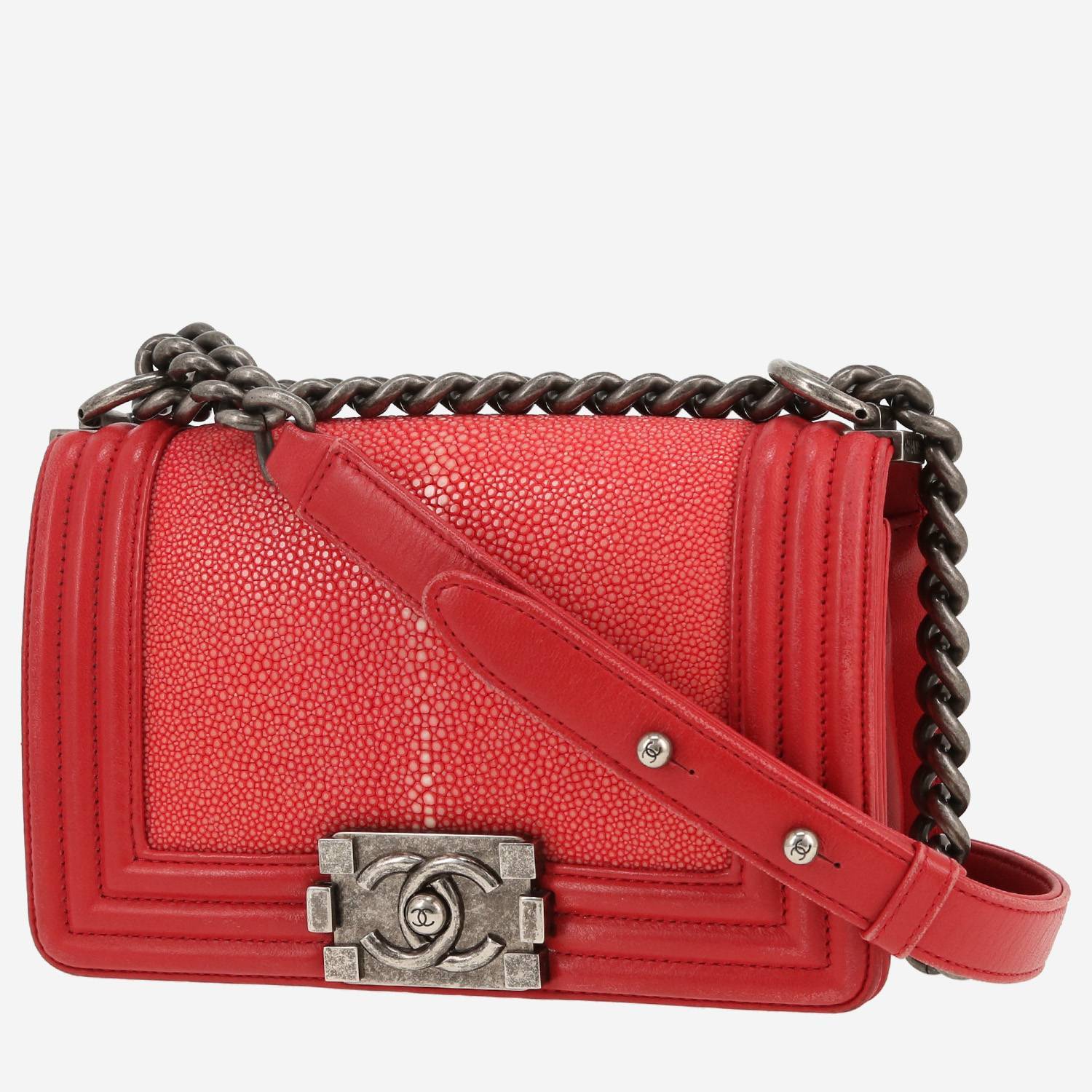 Bolso bandolera Chanel  Mini Boy en piel de galuchat roja y cuero rojo