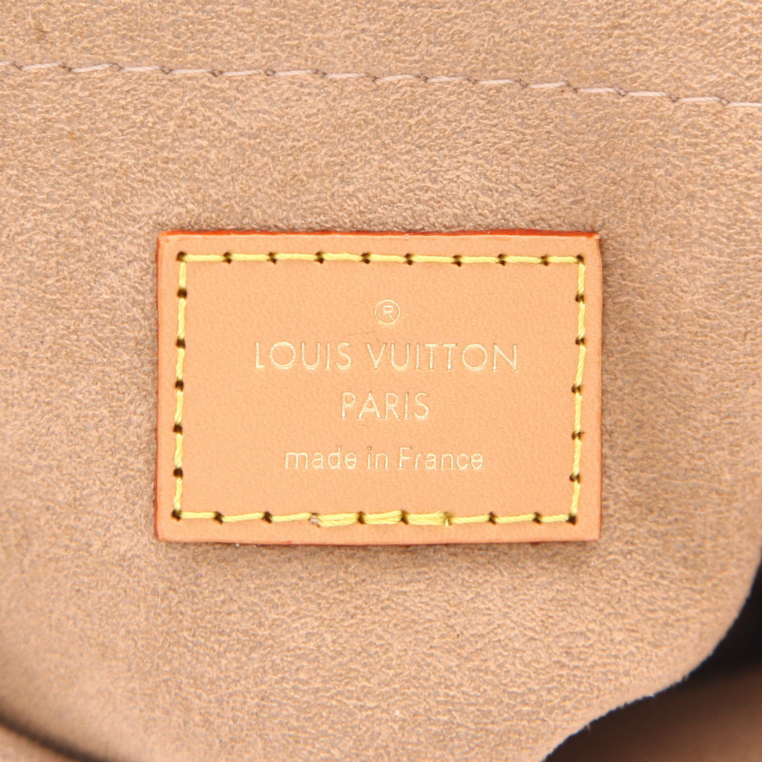 Louis Vuitton  Locky BB shoulder bag  in brown monogram canvas  and beige skin-out fur - Detail D2