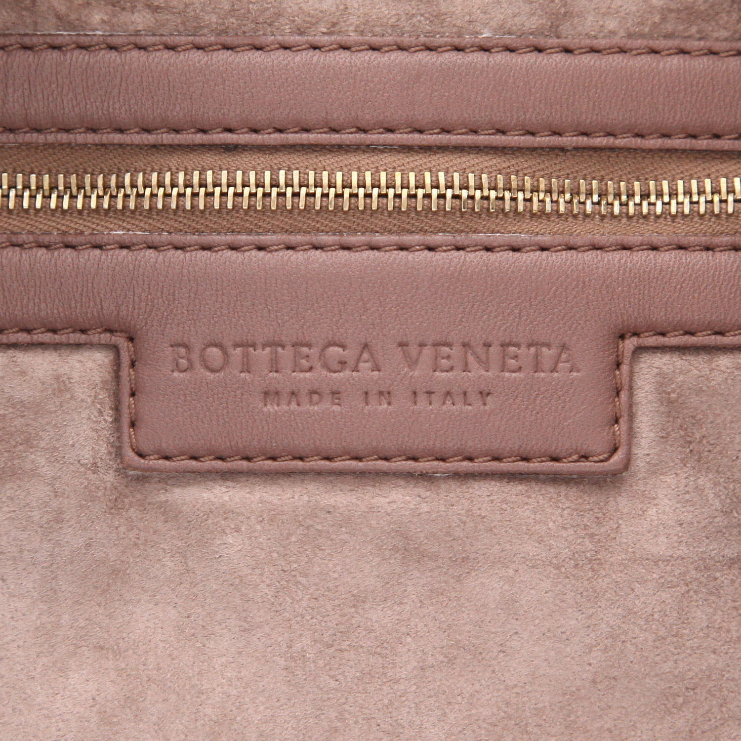 Sac à main Bottega Veneta  Veneta en cuir intrecciato taupe - Detail D2