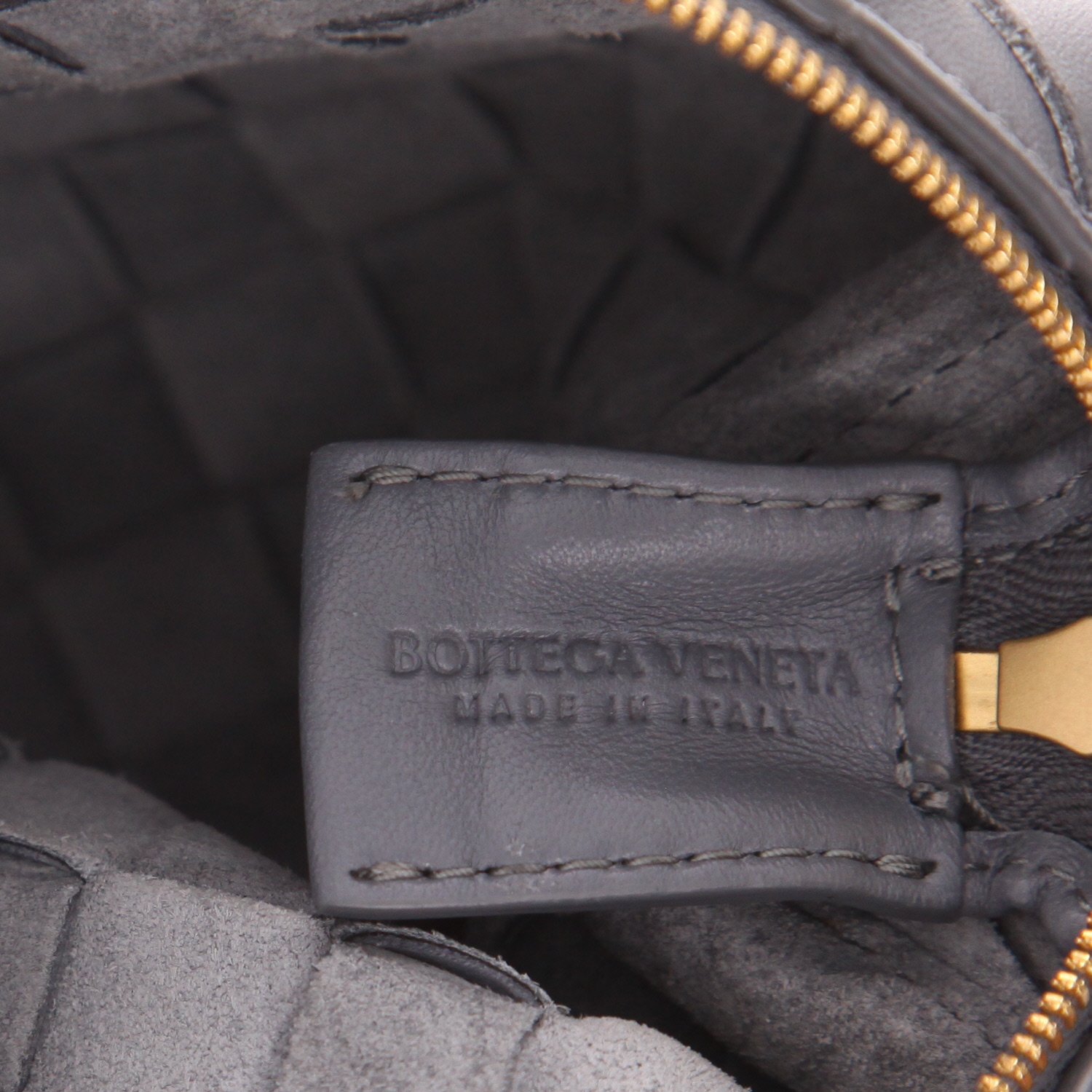 Borsa a tracolla Bottega Veneta  Camera Loop in pelle intrecciata grigia - Detail D2