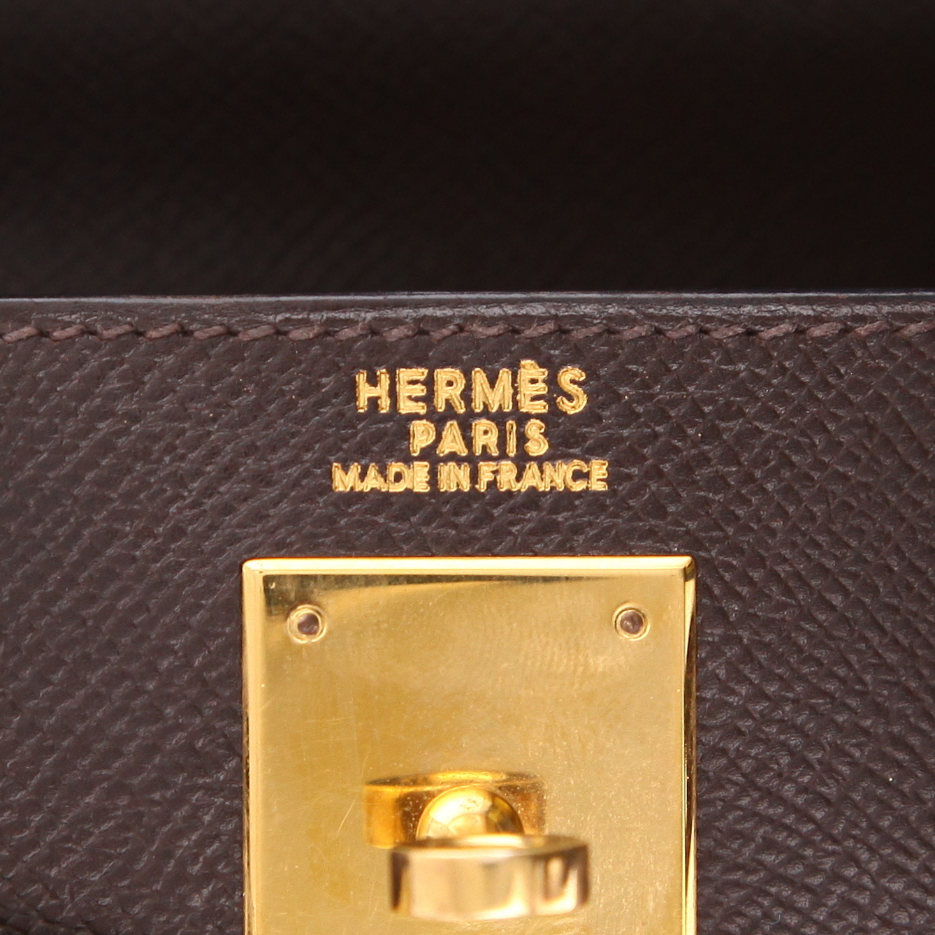Bolso Hermès Kelly de 32 cm en piel Courchevel marrón - Detail D2
