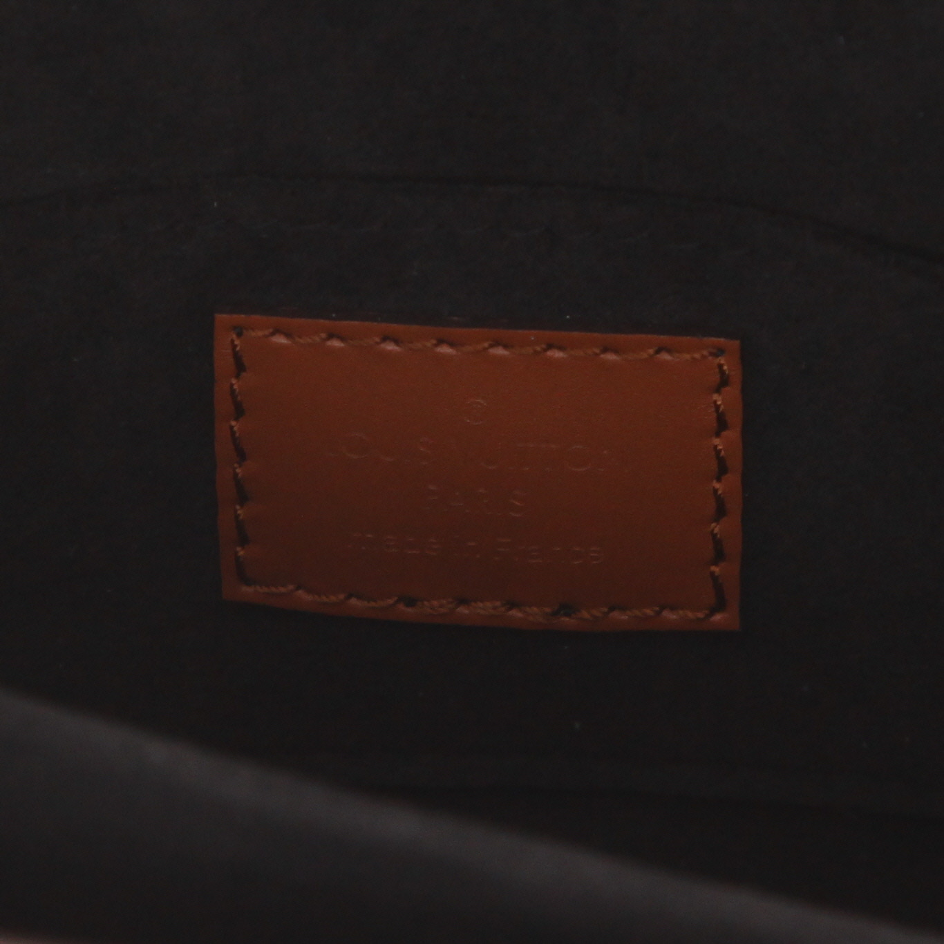 Louis Vuitton  Dauphine East West shoulder bag  "Reverso" monogram canvas  and brown "Reverso" monogram canvas - Detail D2