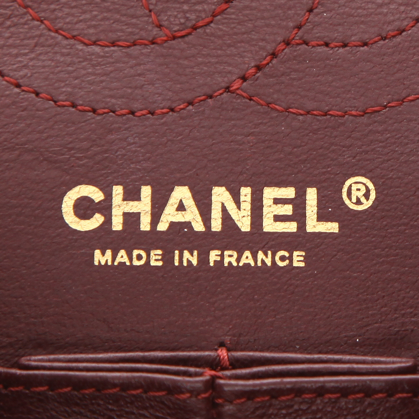 Bolso bandolera Chanel  2.55 modelo pequeño  en cuero acolchado negro - Detail D2