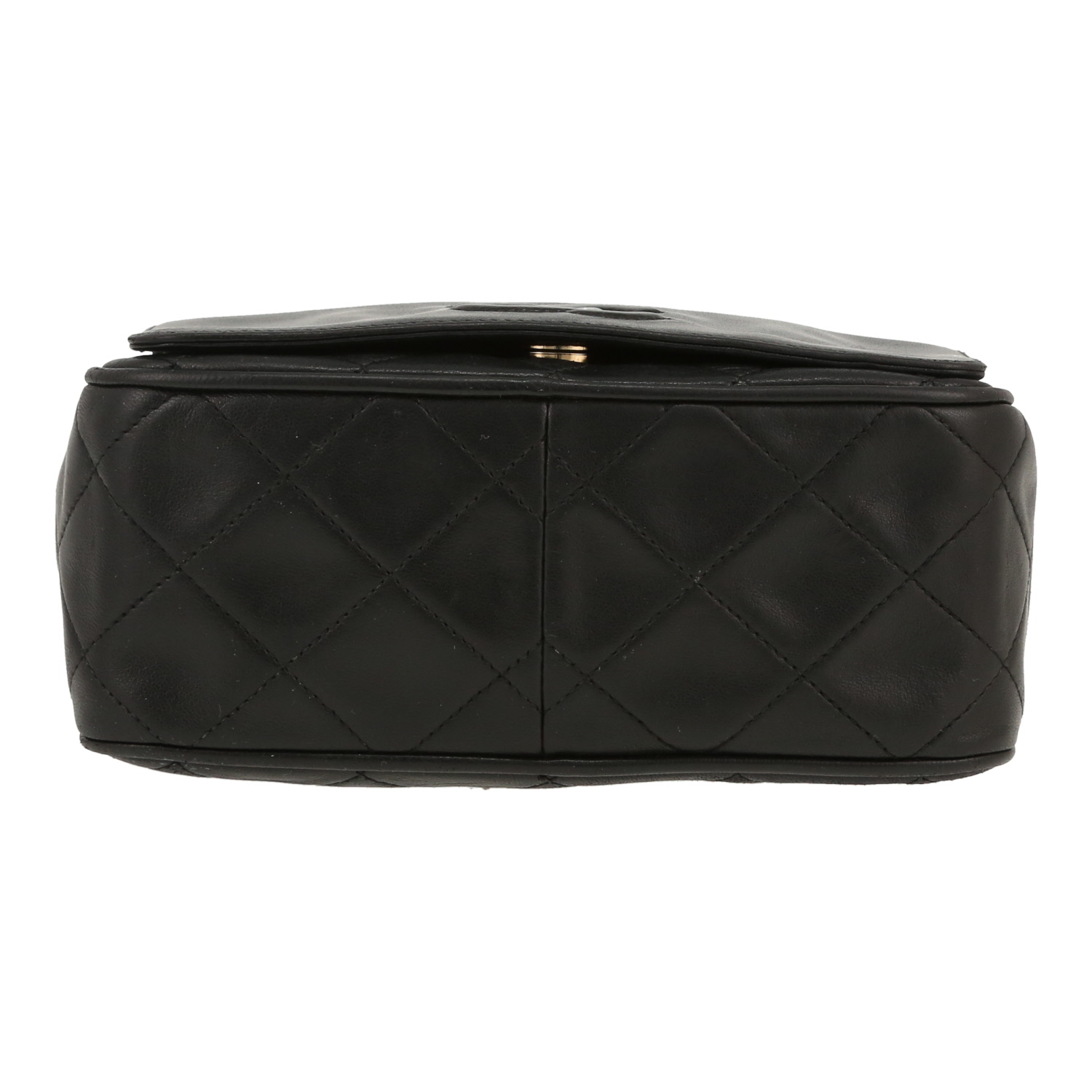 Bolso bandolera Chanel  Camera en cuero acolchado negro - Detail D1
