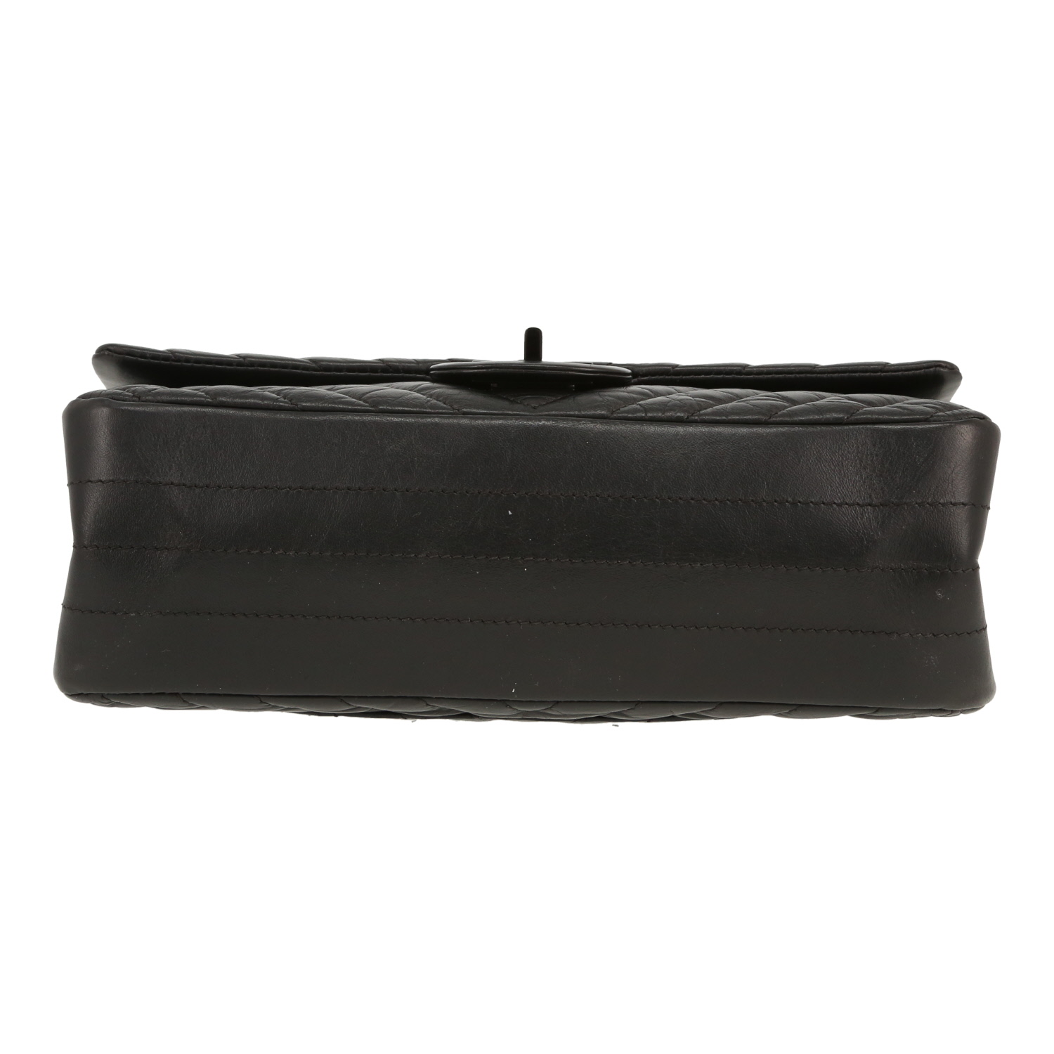 Bolso bandolera Chanel  2.55 en cuero acolchado con motivos de espigas negro - Detail D1