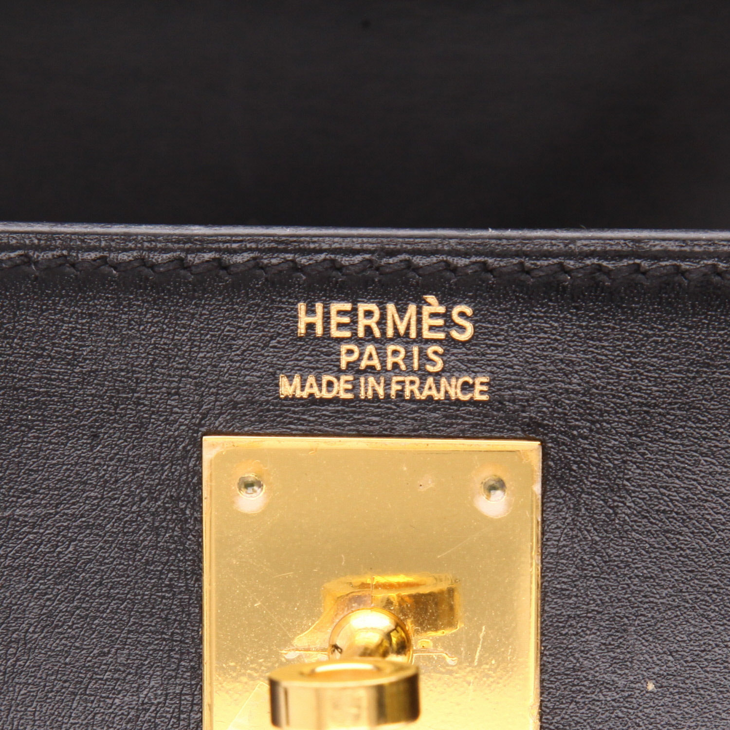 Borsa Hermès Kelly 32 cm in pelle nera "box" - Detail D2