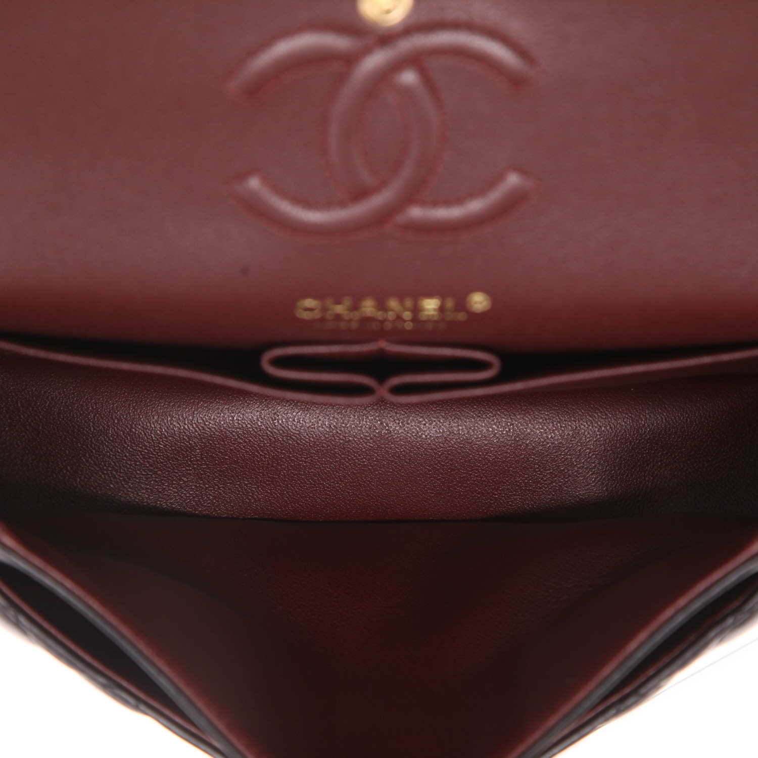 Chanel  Timeless Petit handbag  in black quilted leather - Detail D3