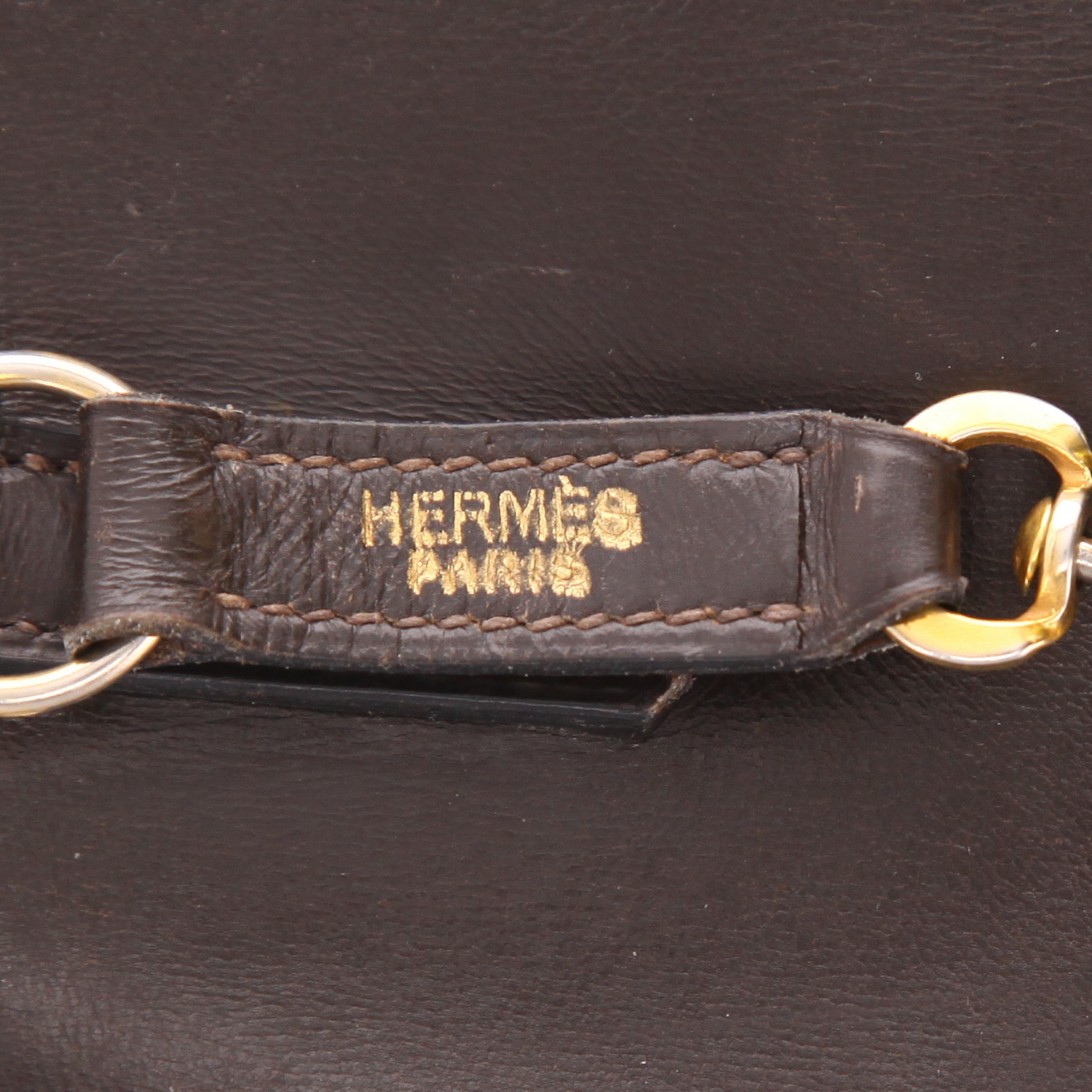 Hermès  Trim shoulder bag  in brown box leather - Detail D2