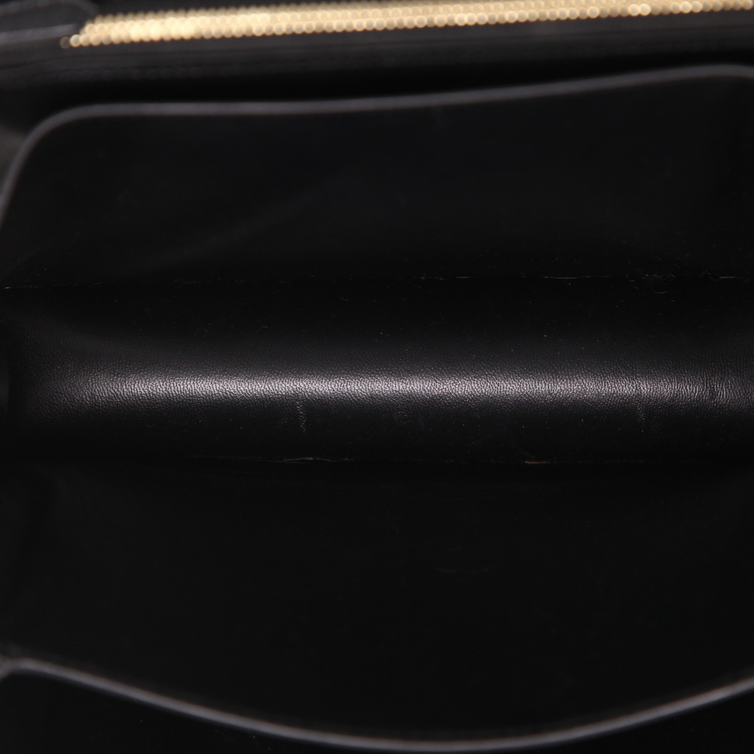 Sac à main Celine  Classic Box en cuir noir - Detail D3