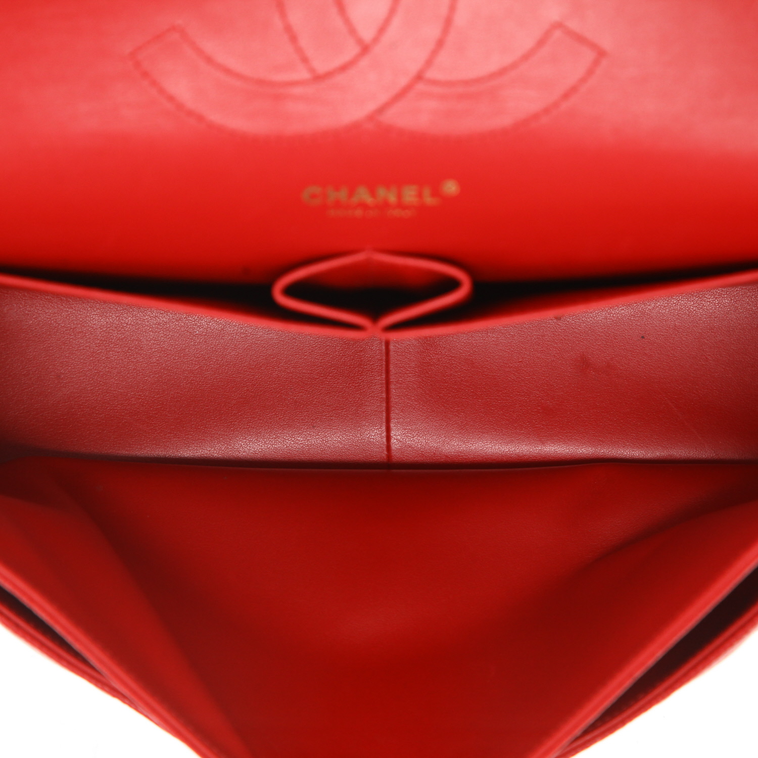 Chanel  Timeless Jumbo shoulder bag  in red quilted grained leather - Detail D3