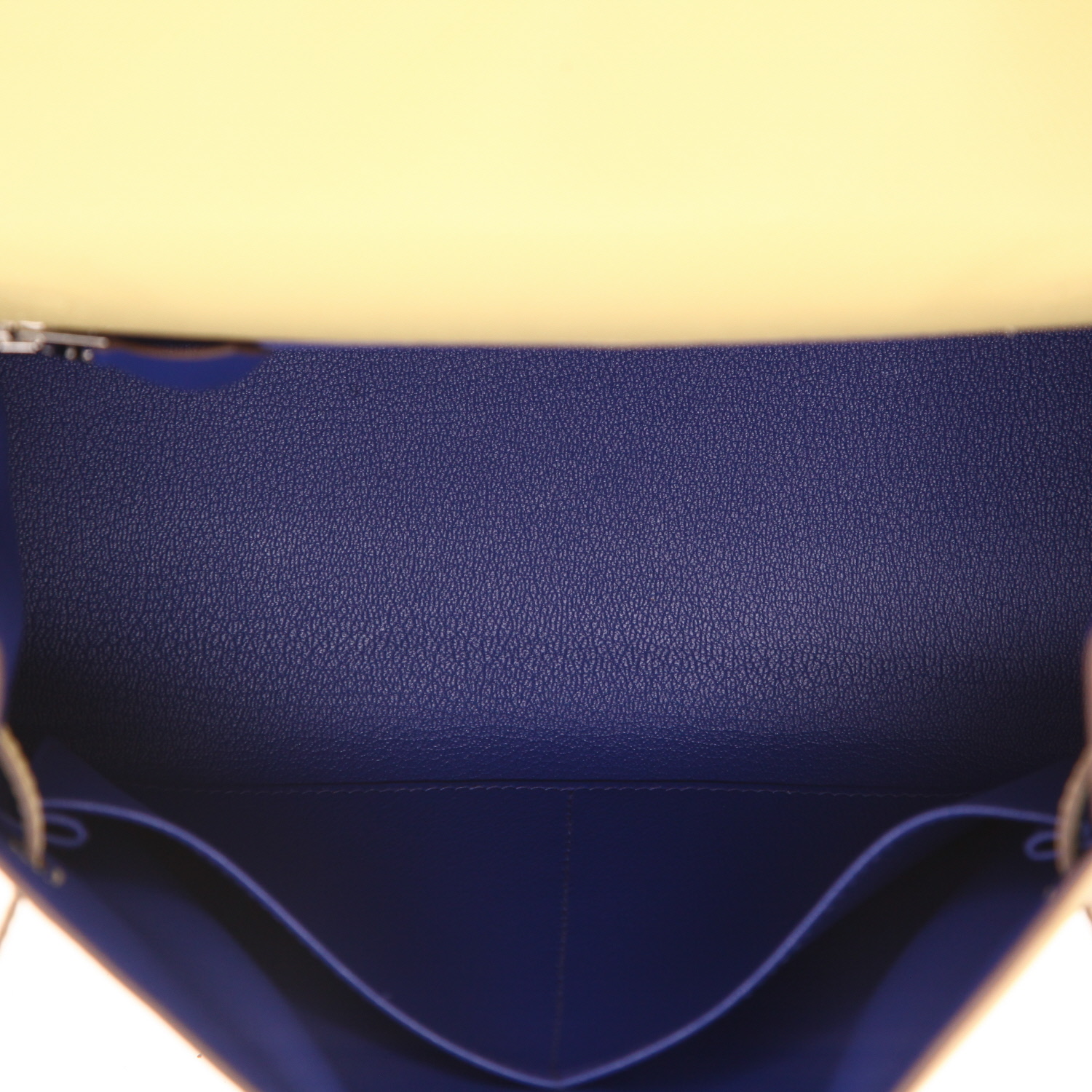 Borsa Hermès  Kelly 28 cm in pelle Epsom Jaune Poussin - Detail D3