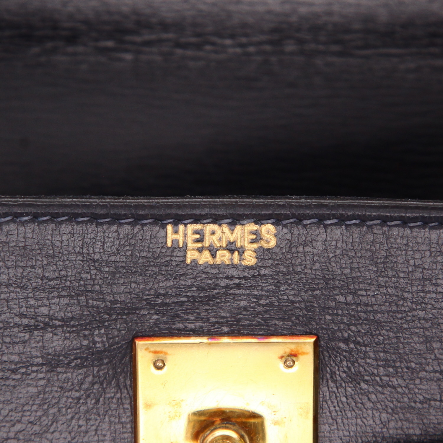 Sac à main Hermès  Kelly 32 cm en cuir box bleu-marine et toile beige - Detail D2