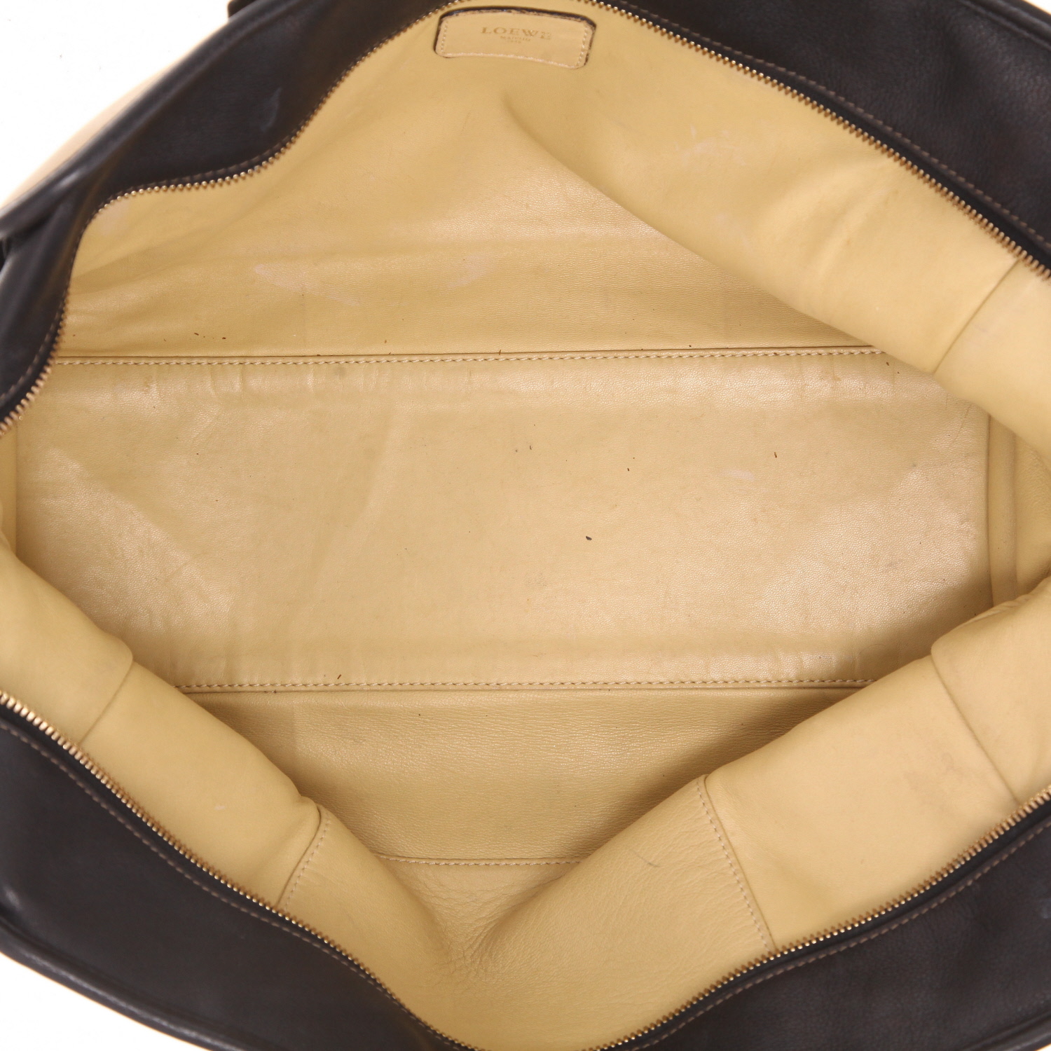 Bolso de mano Loewe  Amazona en cuero marrón y beige - Detail D3