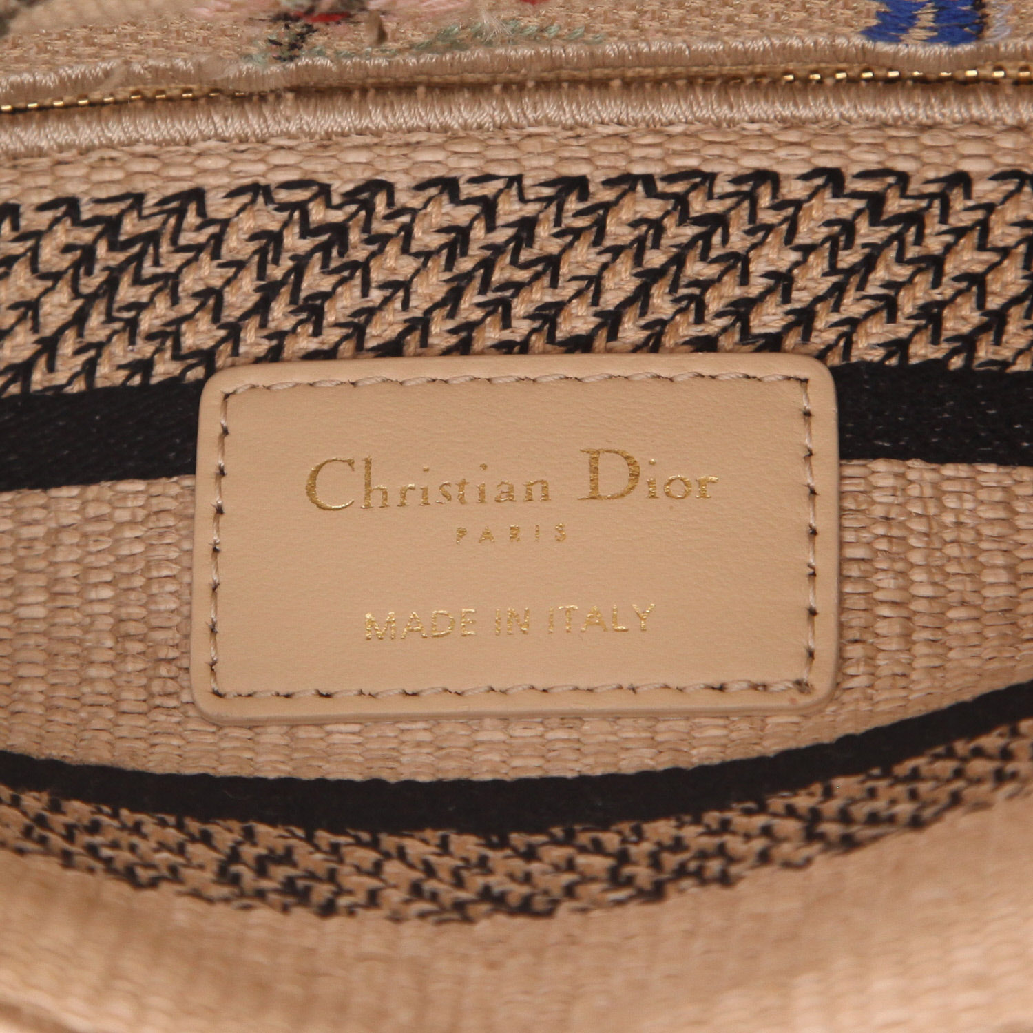Bolso de mano Dior  Lady Dior en lona beige - Detail D2