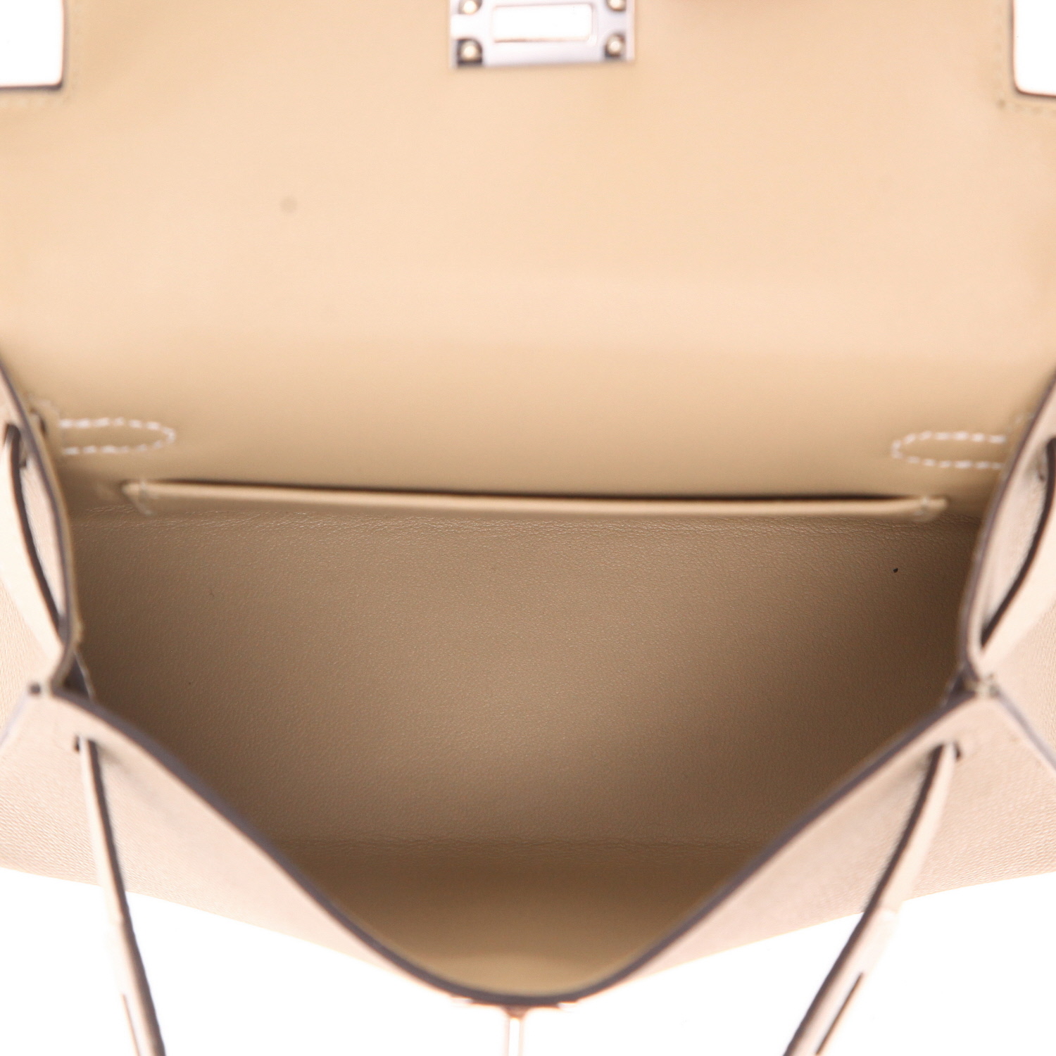 Sac bandoulière Hermès  Kelly 20 cm en cuir epsom Trench Craie et étoupe - Detail D3