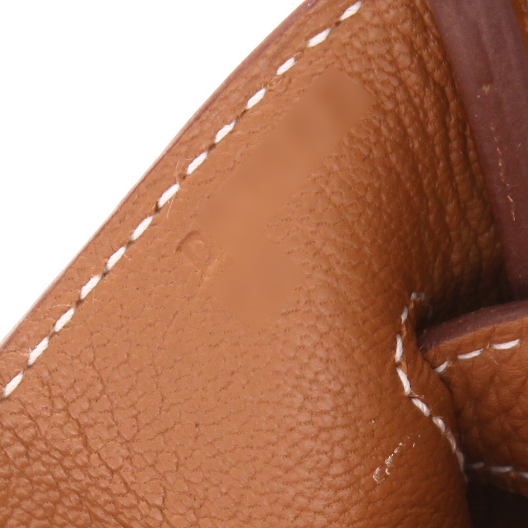 Bolso de mano Hermès  Birkin 35 cm en cuero togo color oro - Detail D4