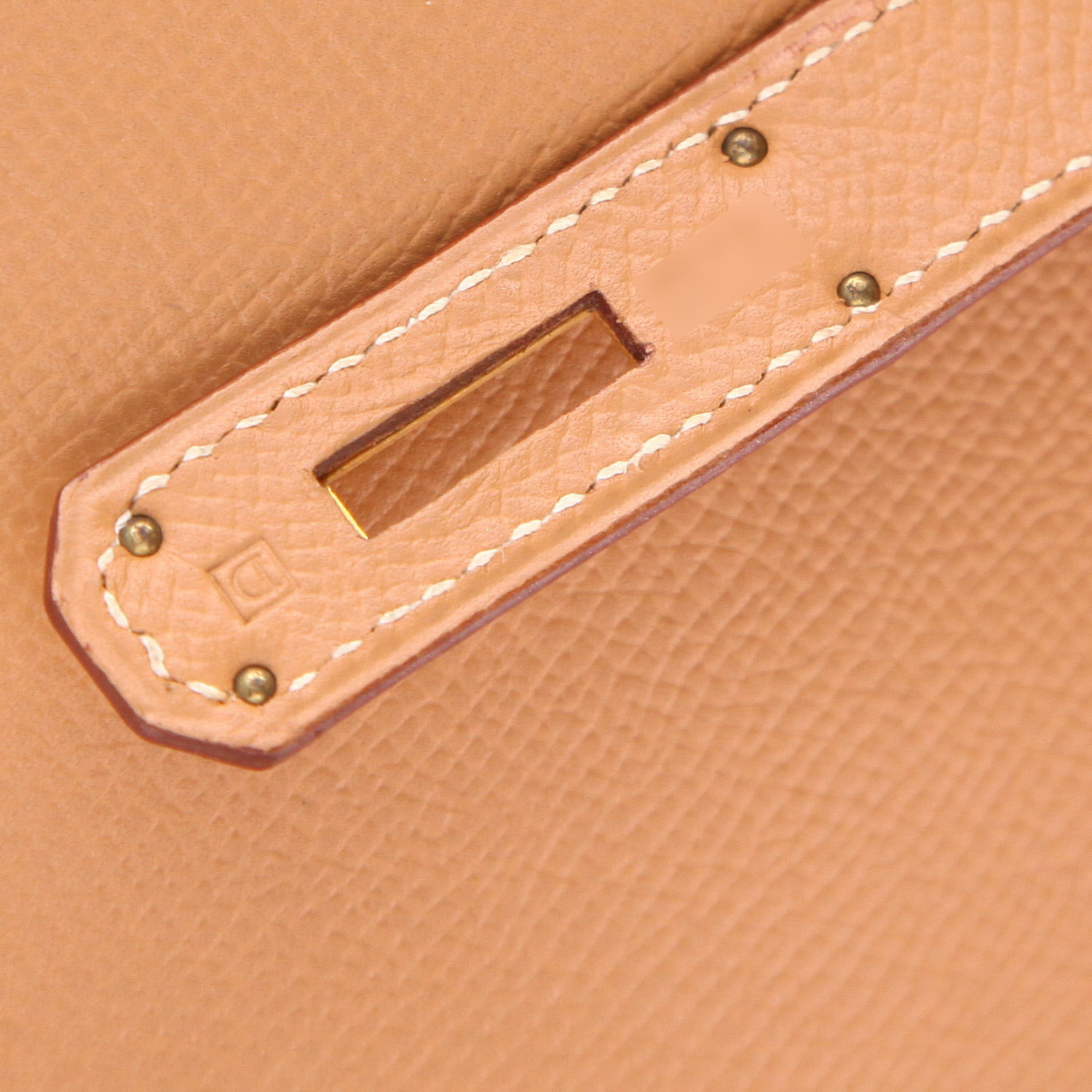 Borsa Hermès  Kelly 28 cm in pelle Courchevel gold - Detail D4