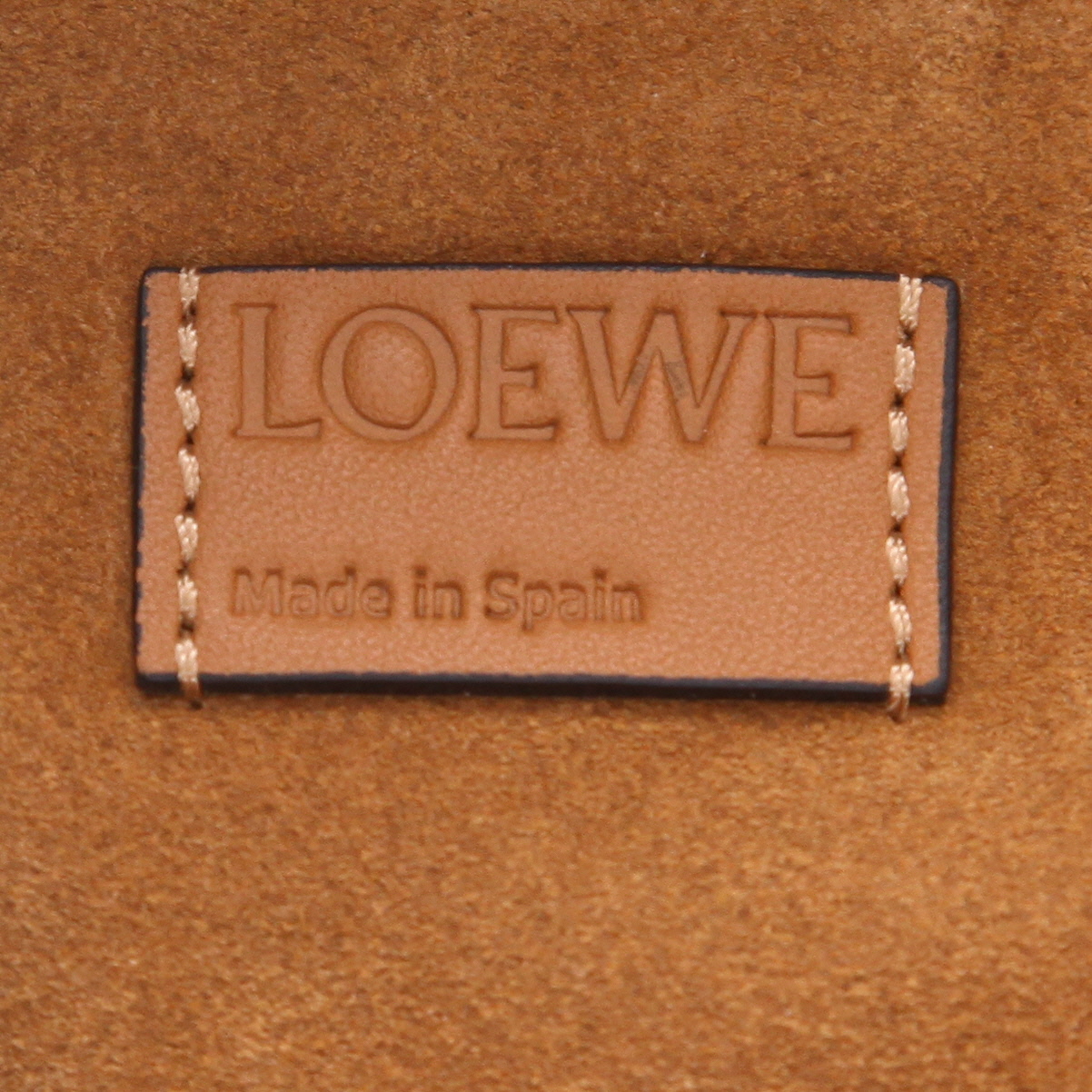 Bolso bandolera Loewe  Flamenco Knot  en cuero marrón - Detail D2