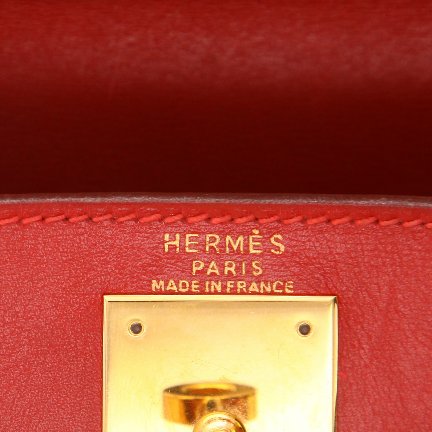 Borsa Hermès  Kelly 28 cm in pelle box rosso Vif e blu indaco - Detail D2