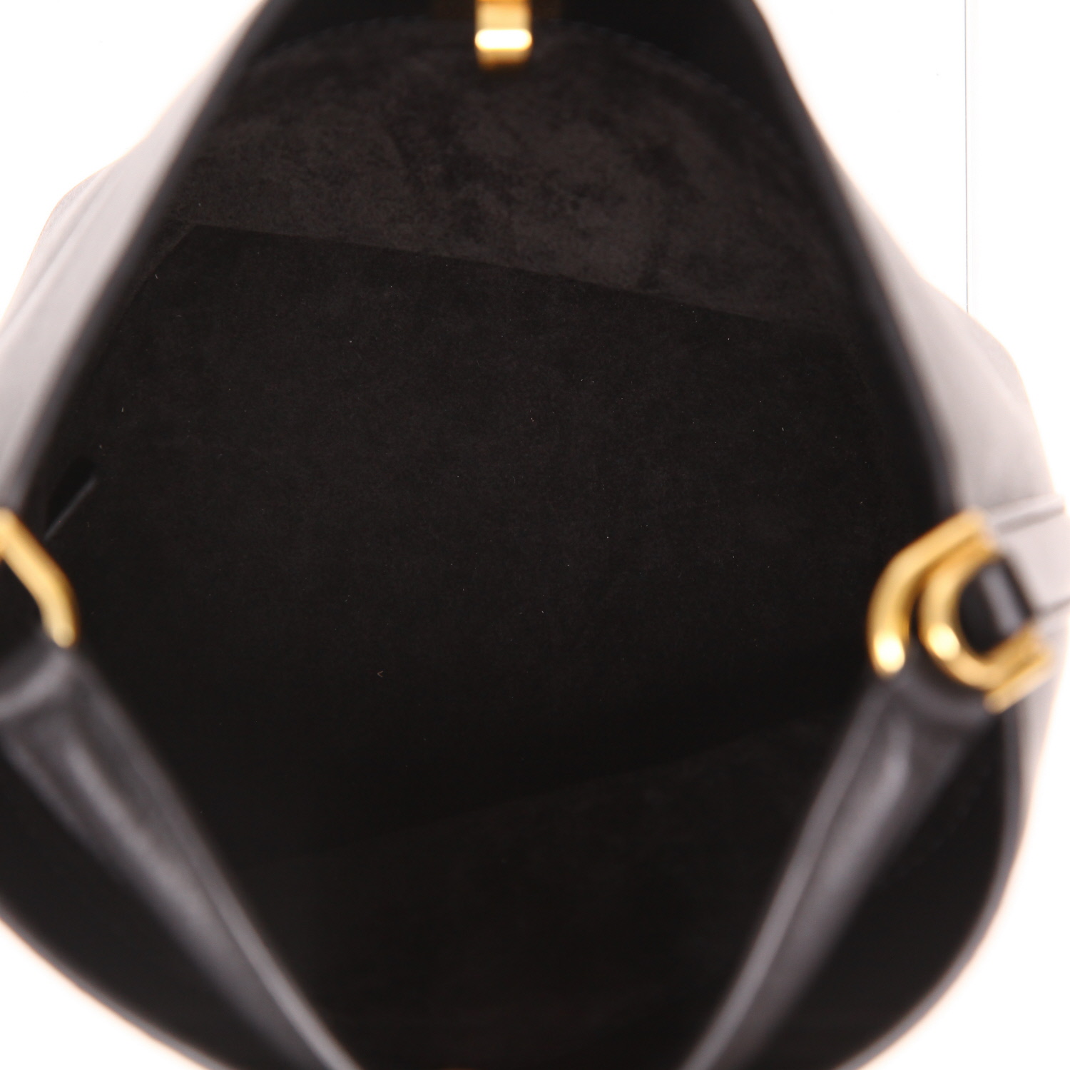 Celine  Seau 16 small model  shoulder bag  in black leather - Detail D3