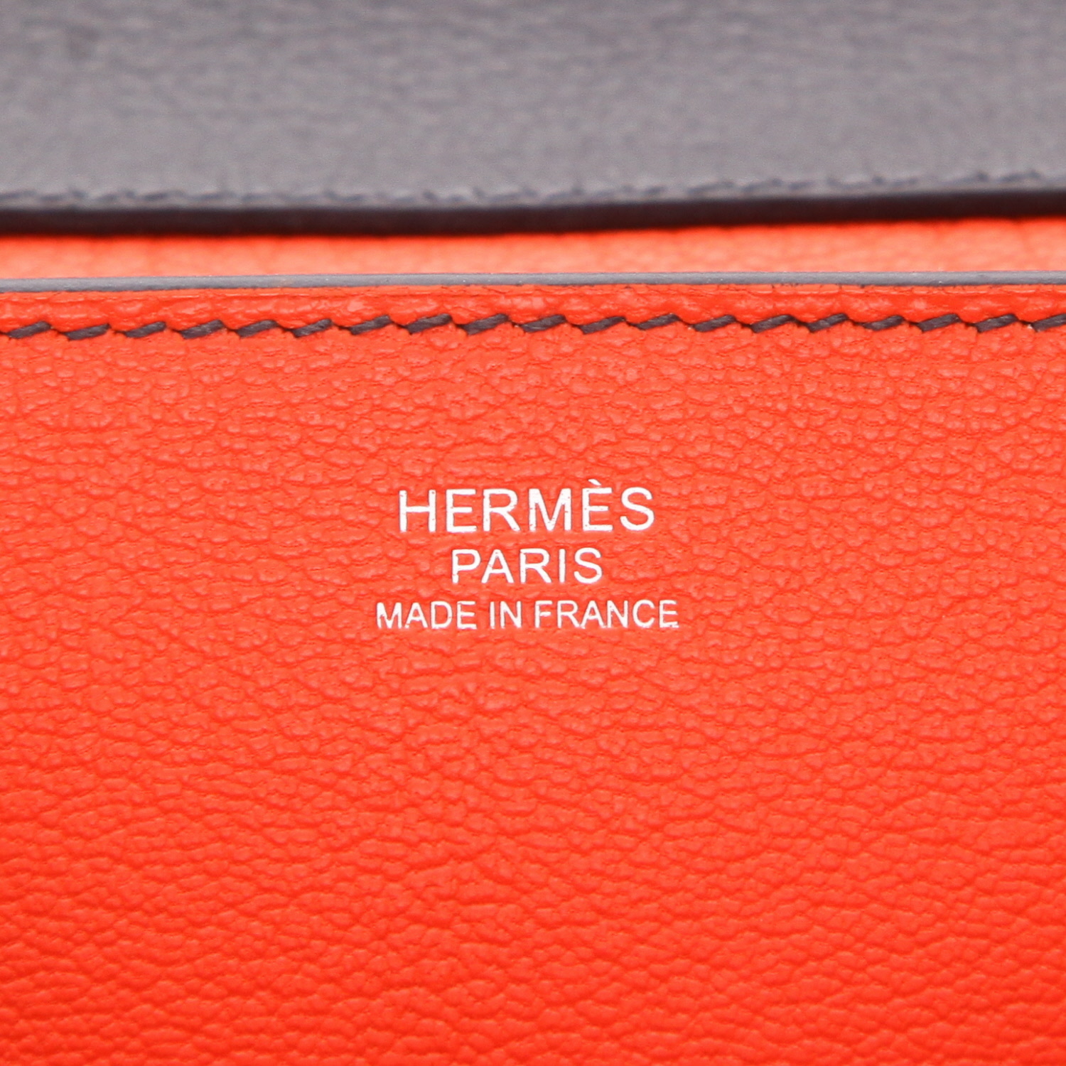 Sac bandoulière Hermès  Opli en cuir bleu-marine - Detail D2