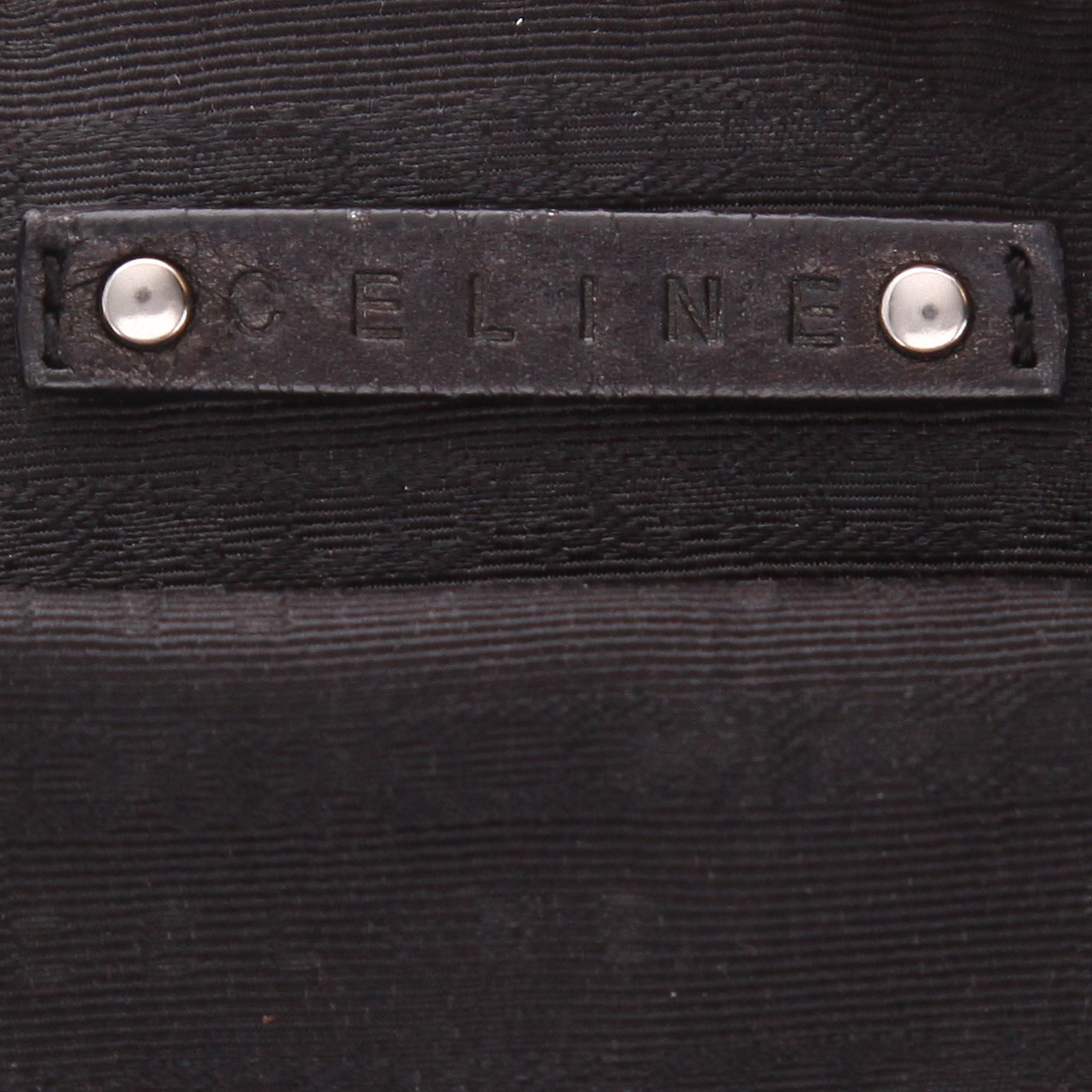 Celine  Vintage bag worn on the shoulder or carried in the hand  in black leather - Detail D2