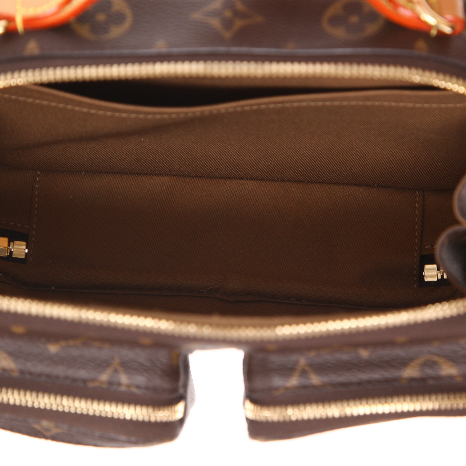 Louis Vuitton  Utility shoulder bag  in brown monogram canvas - Detail D3