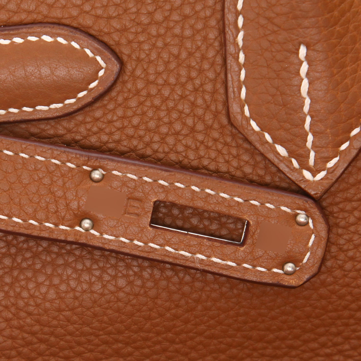 Bolso de mano Hermès  Birkin 30 cm en cuero togo color oro - Detail D4
